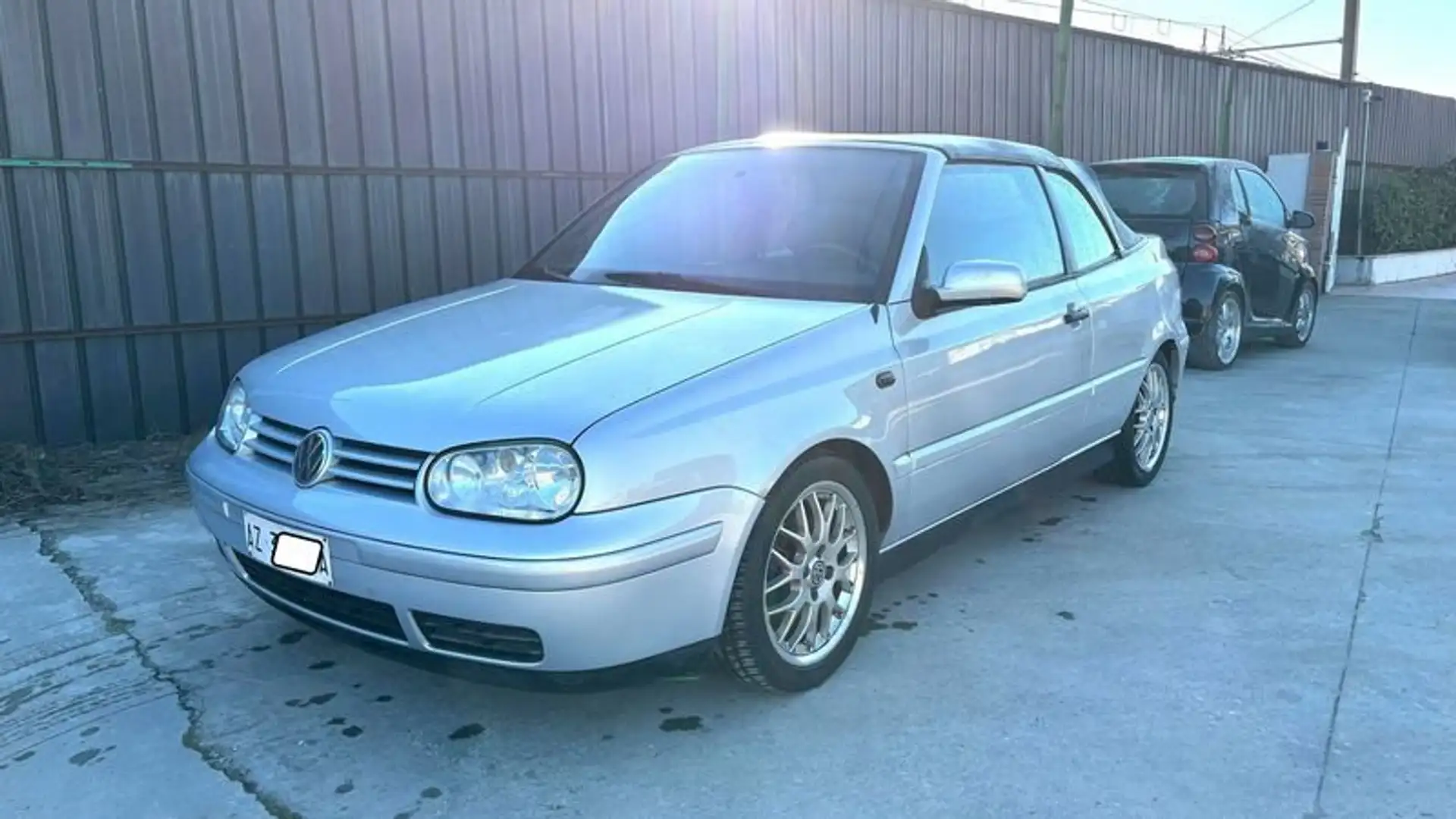 Volkswagen Golf Golf Cabriolet 1.6 cat Classic Argento - 2