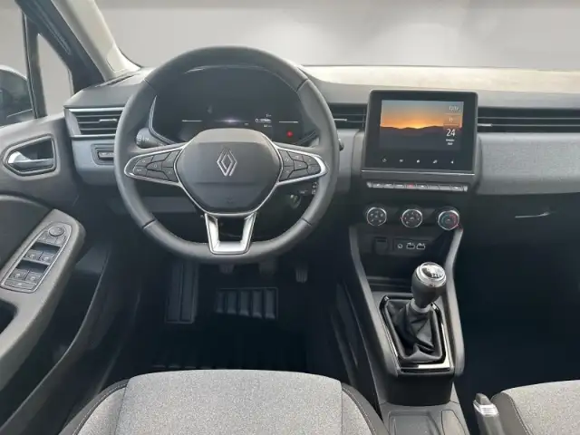 Renault Clio view 10