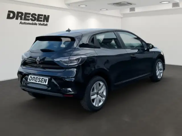 Renault Clio view 3