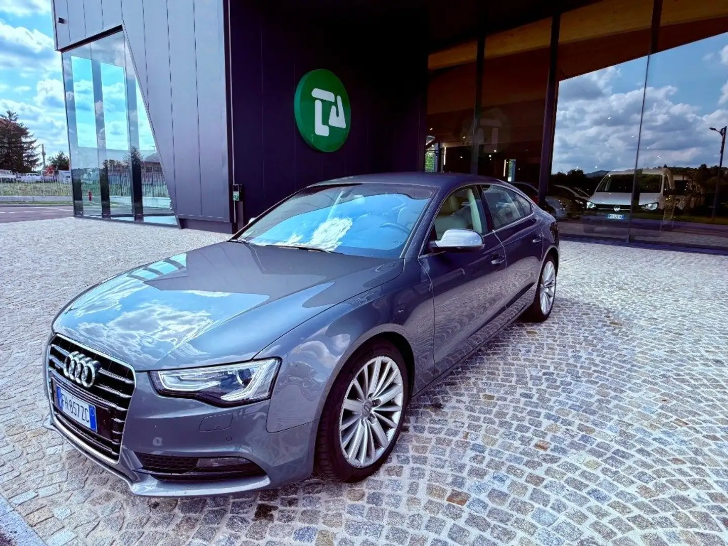 Audi A5 190CV - QUATTRO - UNIPRO - S-TRONIC - KM 97.000 Grigio - 2