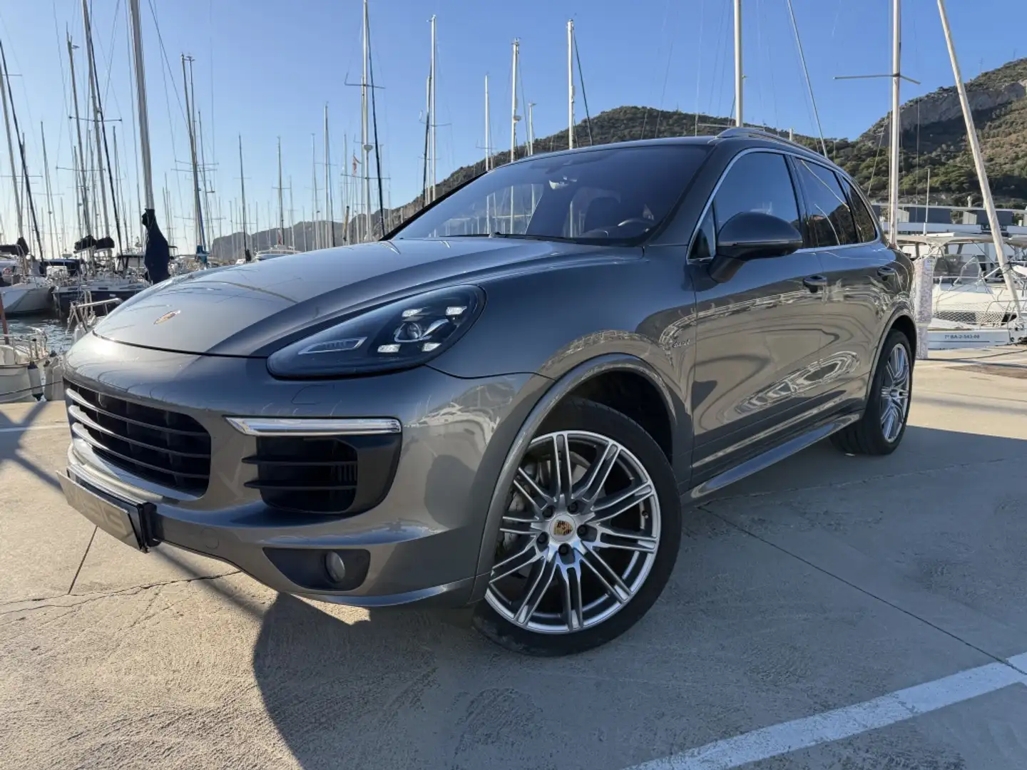 Porsche Cayenne S Diesel Aut. Gris - 1