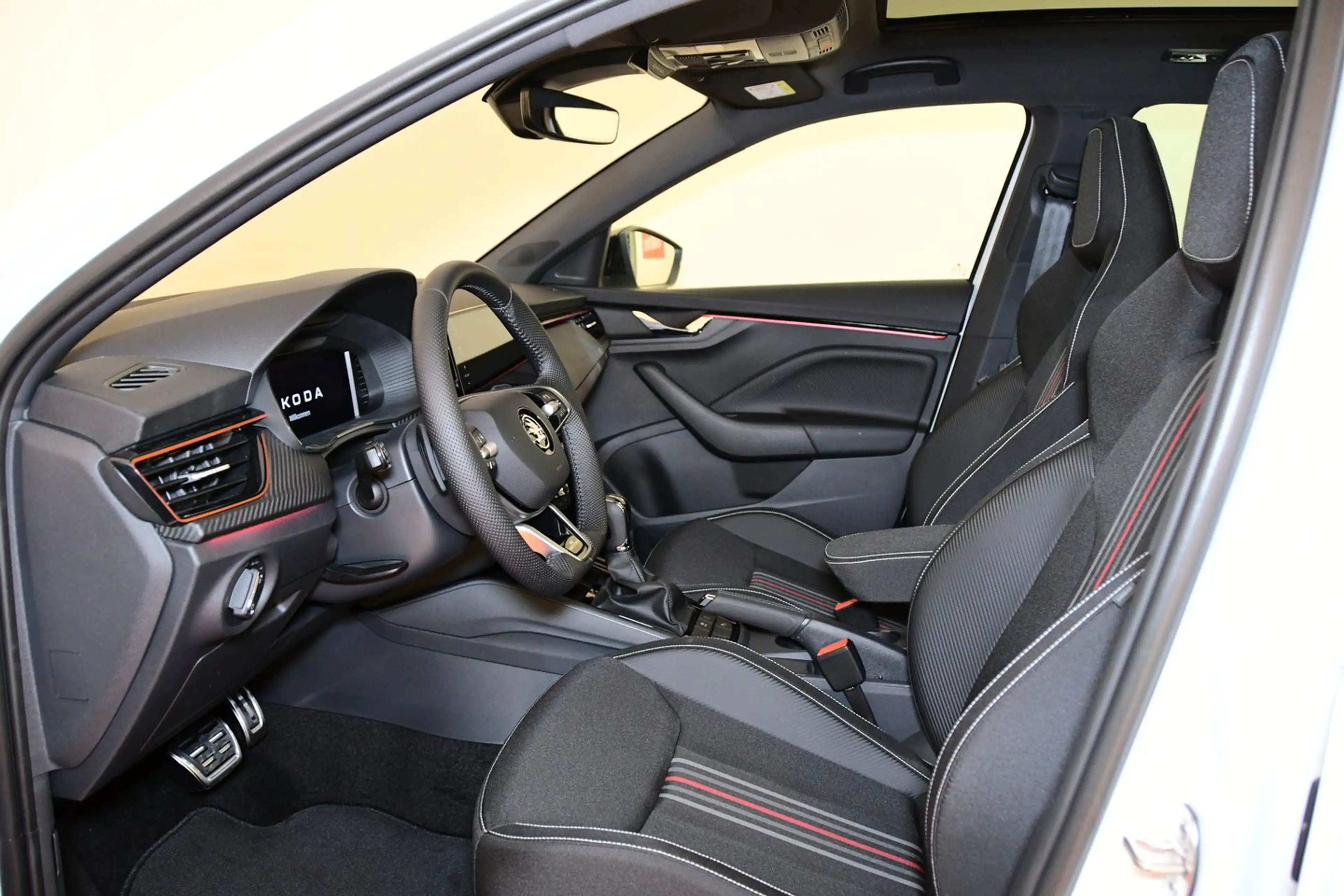Skoda Scala Monte Carlo TSI DSG — photo 6