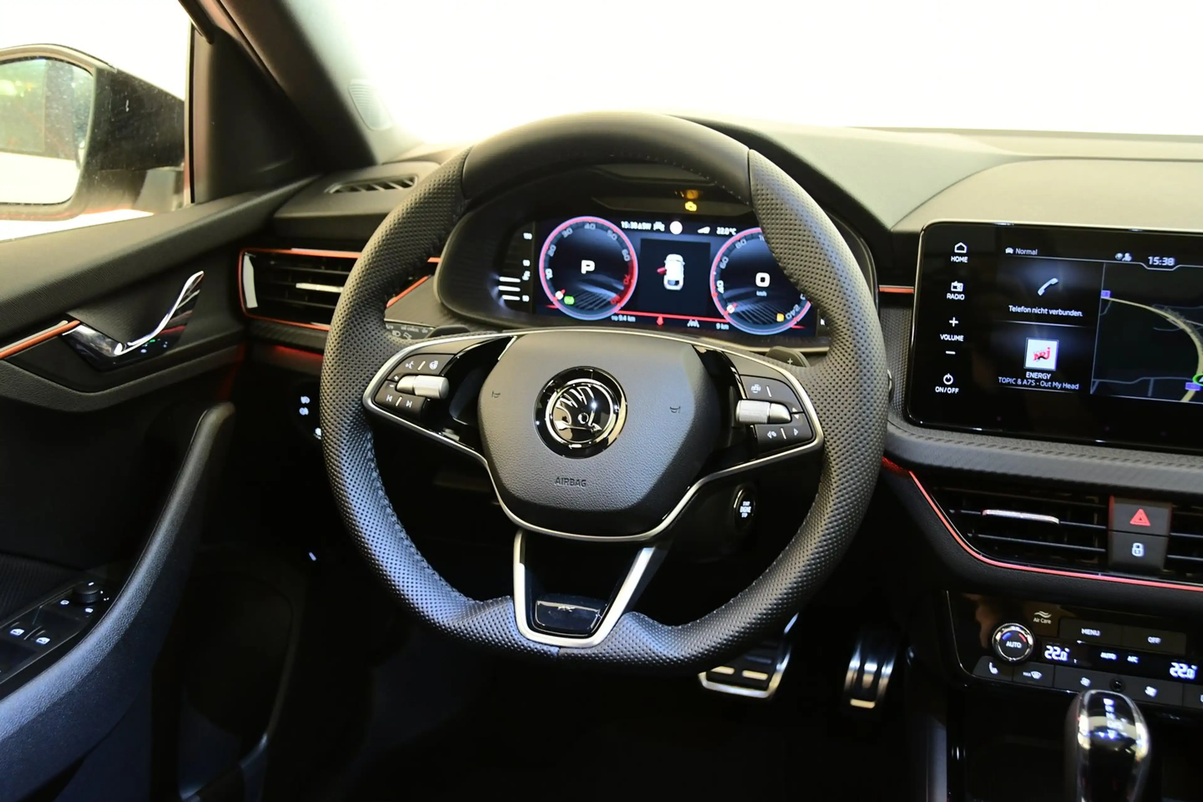 Skoda Scala Monte Carlo TSI DSG — photo 10