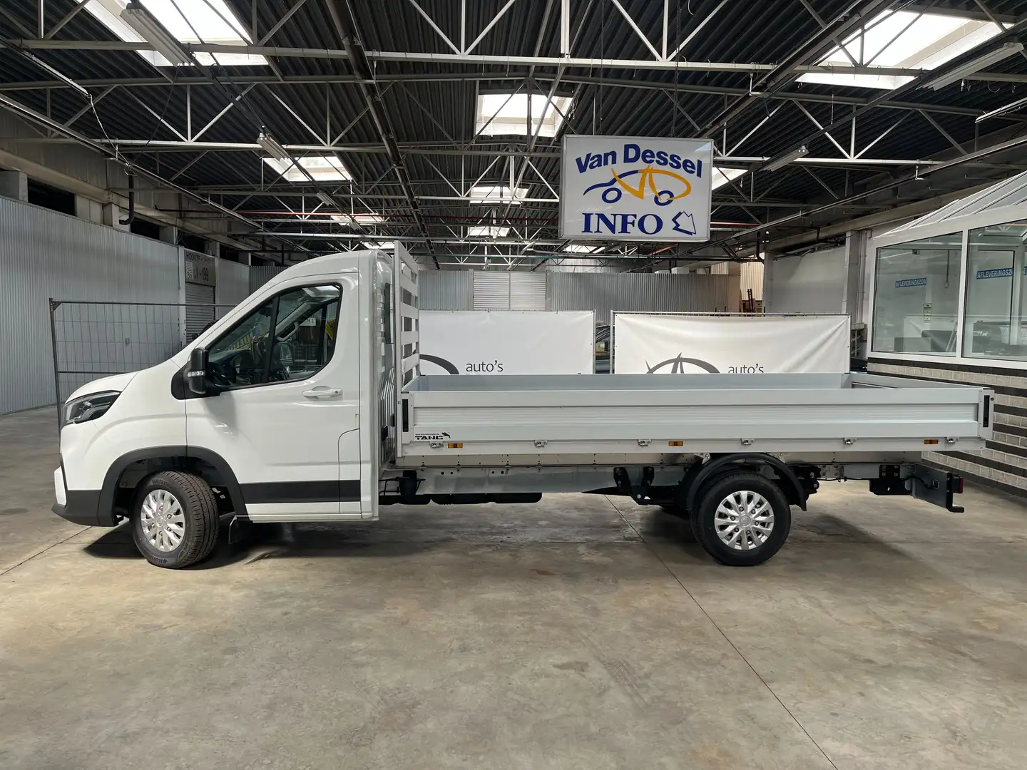 Maxus Deliver 9 L4 Open Laadbak 2.0 D Luxury *€ 22.490 NETTO* Blanc - 2