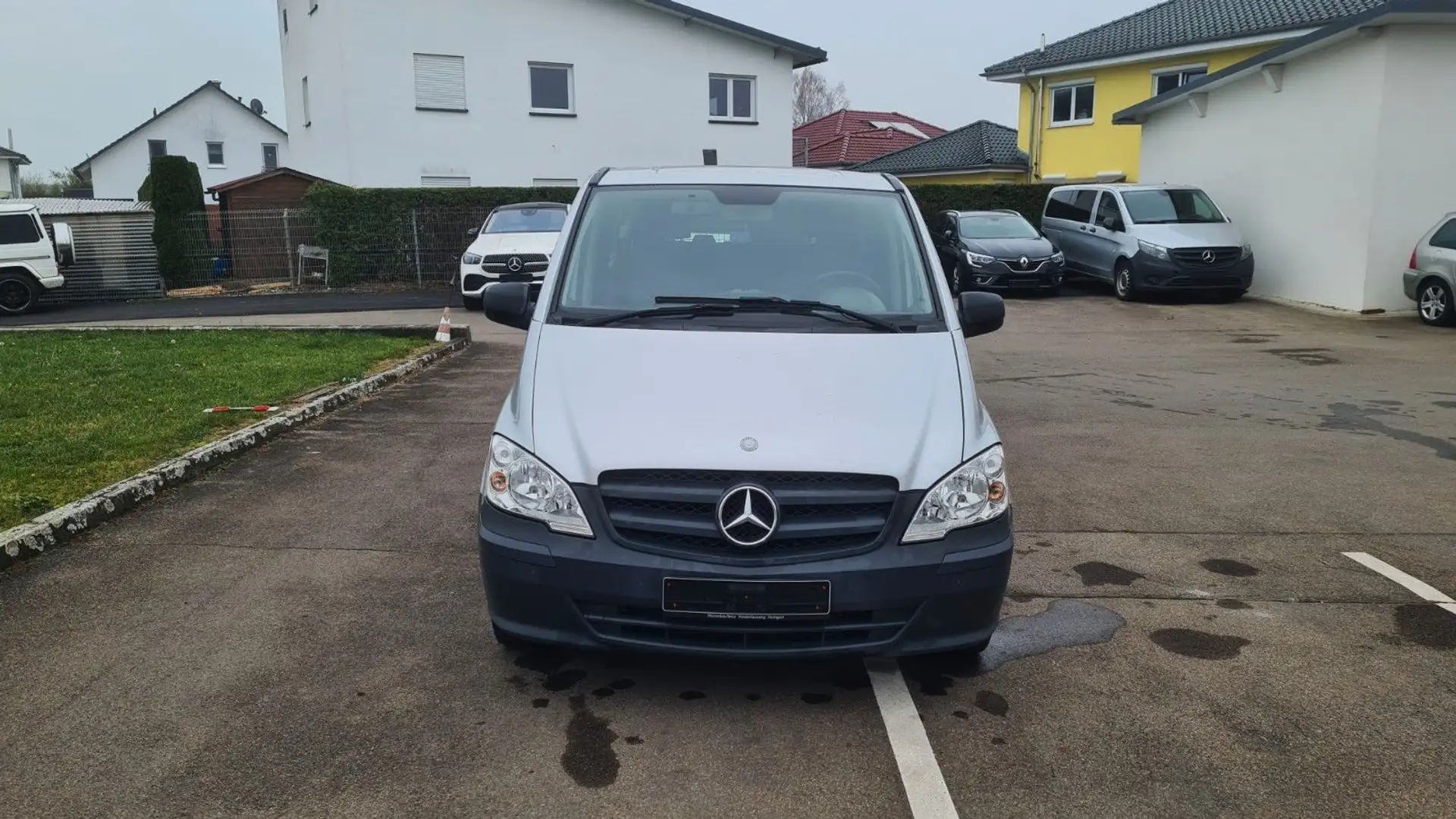 Mercedes-Benz Vito Kombi 116 CDI lang Standheiz. PDC 8-Sitzer Silber - 2