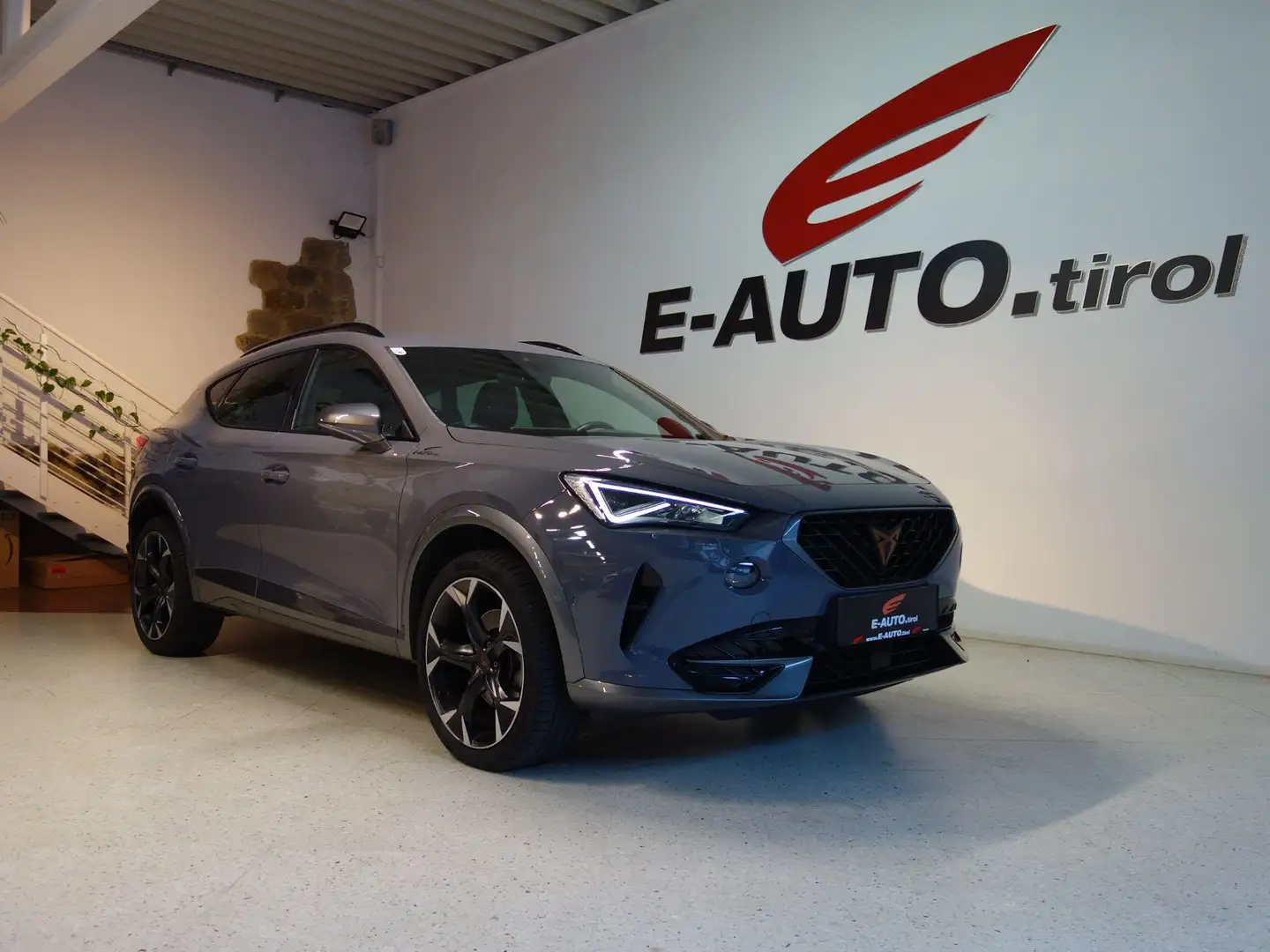 CUPRA Formentor TSI 4Drive DSG *TOP *GARANTIE *NEUWERTIG Gris - 1