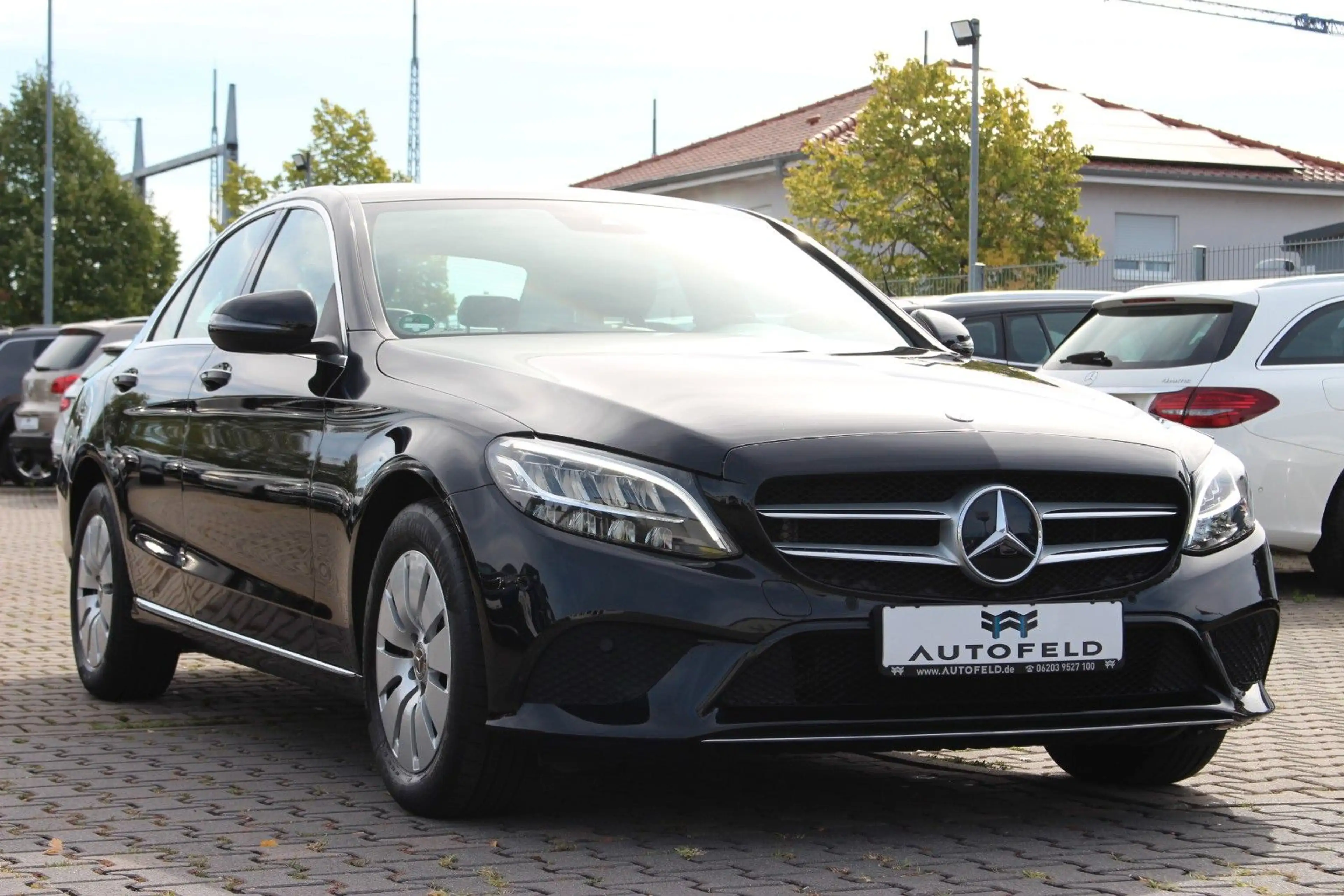 Mercedes-Benz C 200 Avantgarde/VOLLSHEFT/CARPLAY/RCAM/NAVI — photo 3