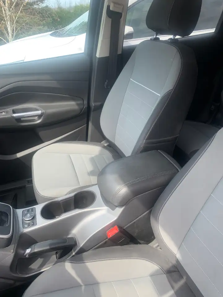 Ford Escape снимка Ford Escape