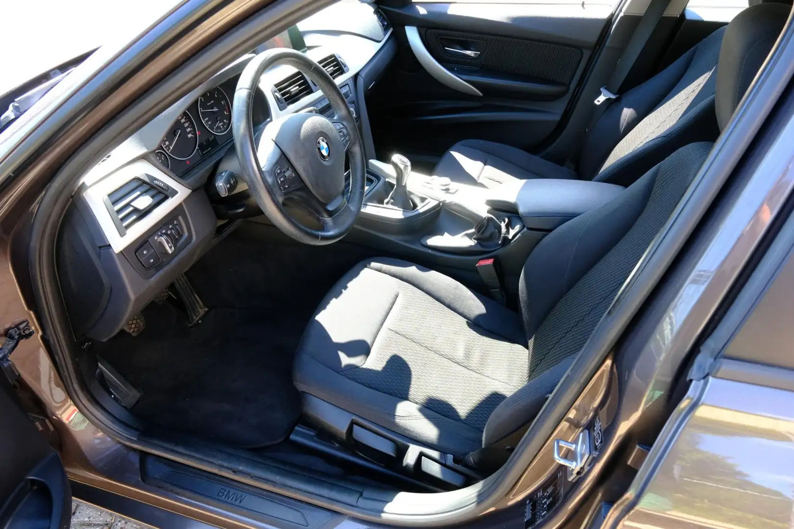 BMW 316 3-serie 316d Touring Navi|PDC|Clima|Elec.A.klep|Cr Bruin - 2