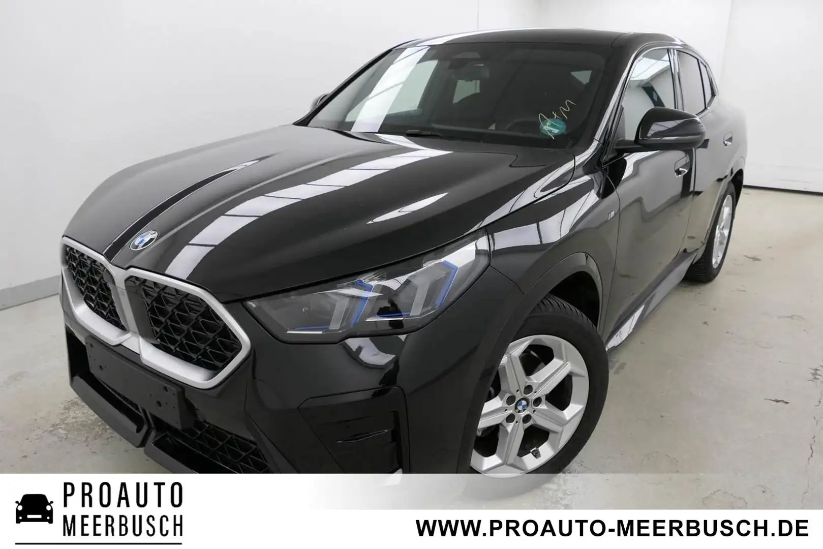 BMW X2 18d sDrive M Sport AHK/H&K/CARPLAY/ADAPTLED Schwarz - 1
