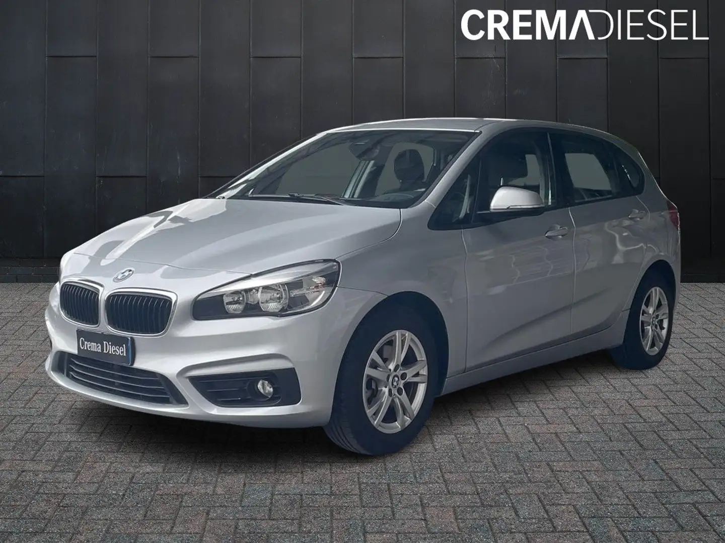 BMW 216 216d Active Tourer Stříbrná - 1