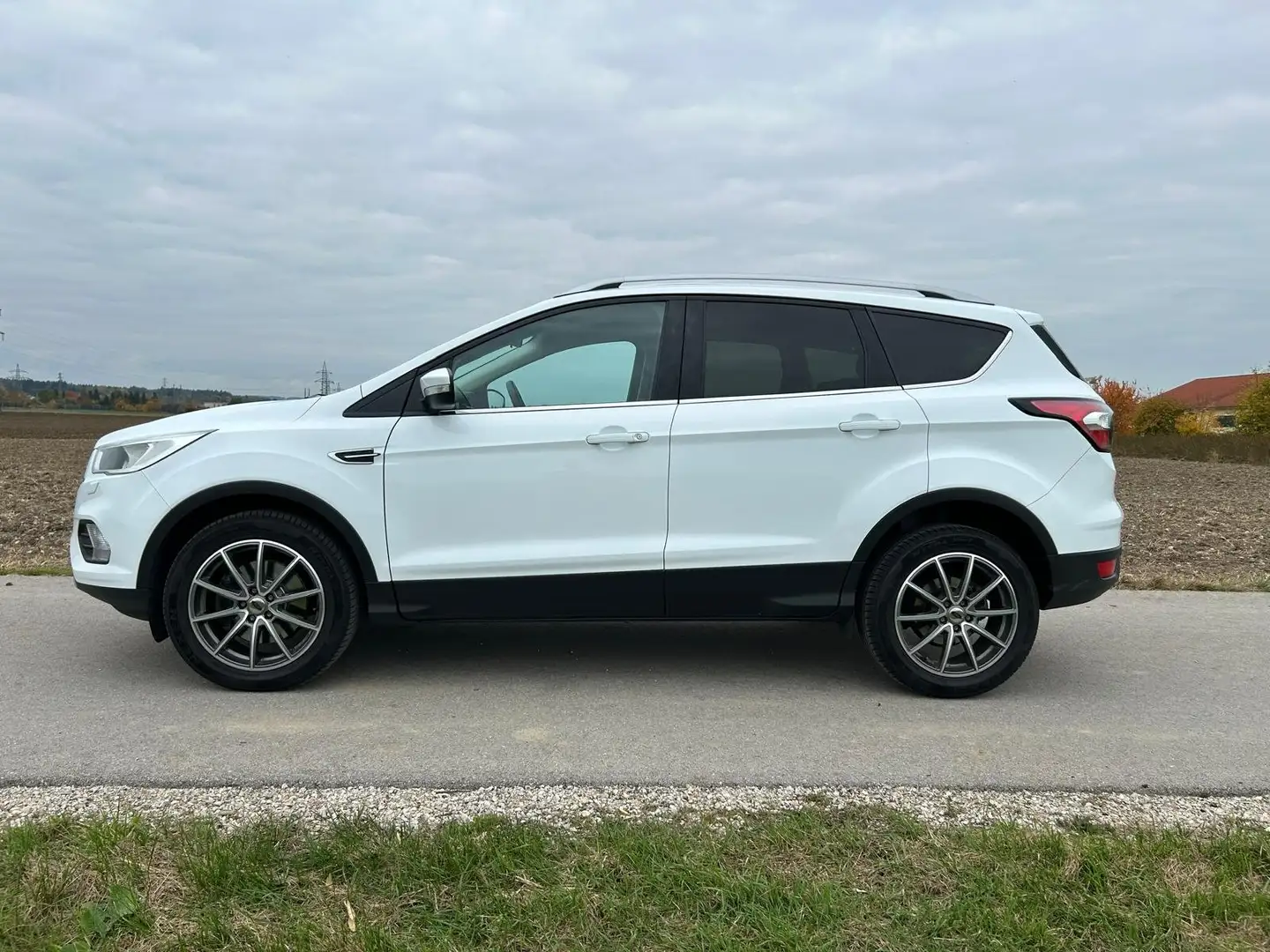 Ford Kuga Kuga 2,0 TDCi Trend Trend Weiß - 1