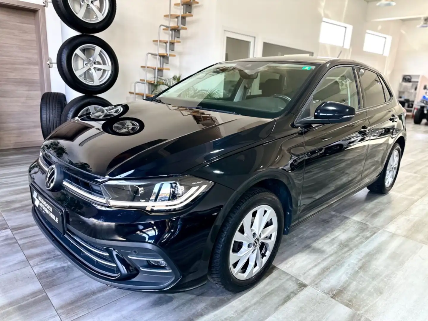 Volkswagen Polo VI Style *IQ*LED*SHZ*Digital Tacho*1. Hand* Schwarz - 1