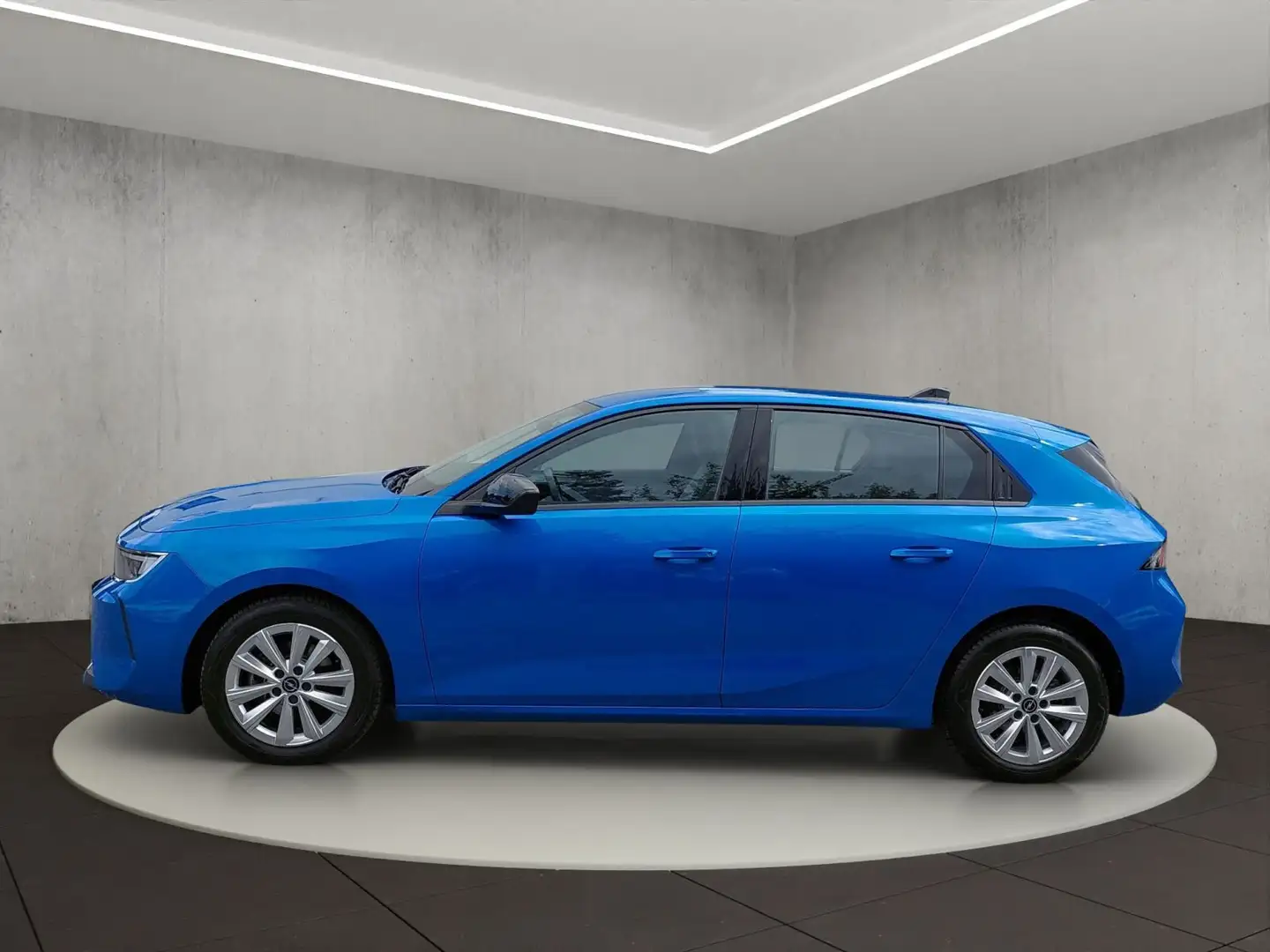 Opel Astra 5-Türer Enjoy 1.2 Turbo (81 kW/110 PS) MT Blauw - 2
