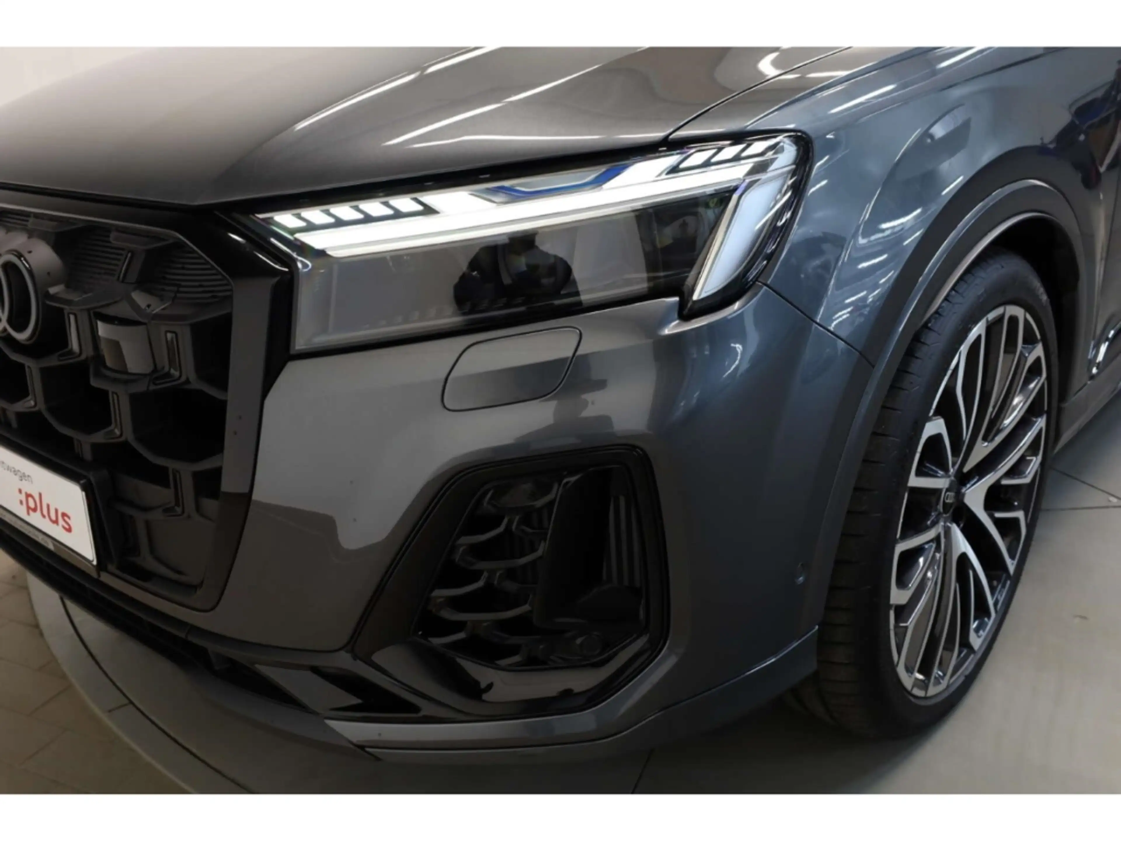 Audi SQ7 TFSI quattro 7Sitze/AHK/P-Dach/360/22''/HUD — photo 7