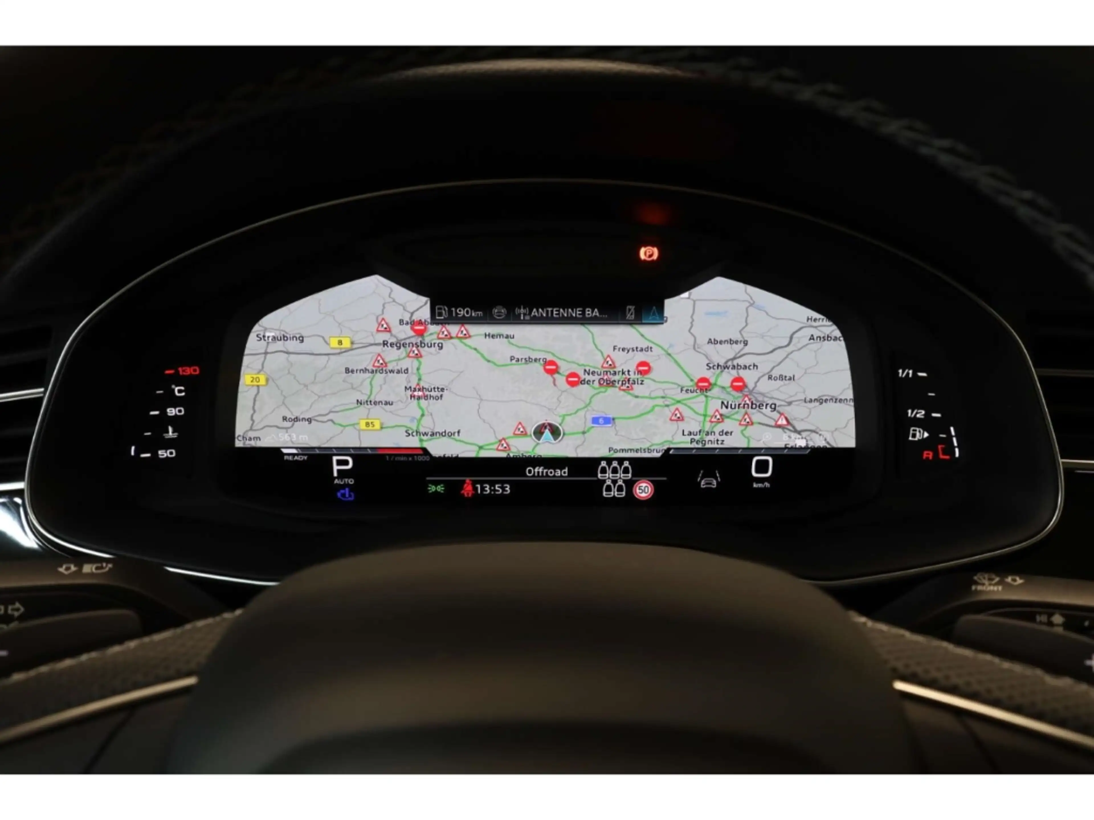 Audi SQ7 TFSI quattro 7Sitze/AHK/P-Dach/360/22''/HUD — photo 13