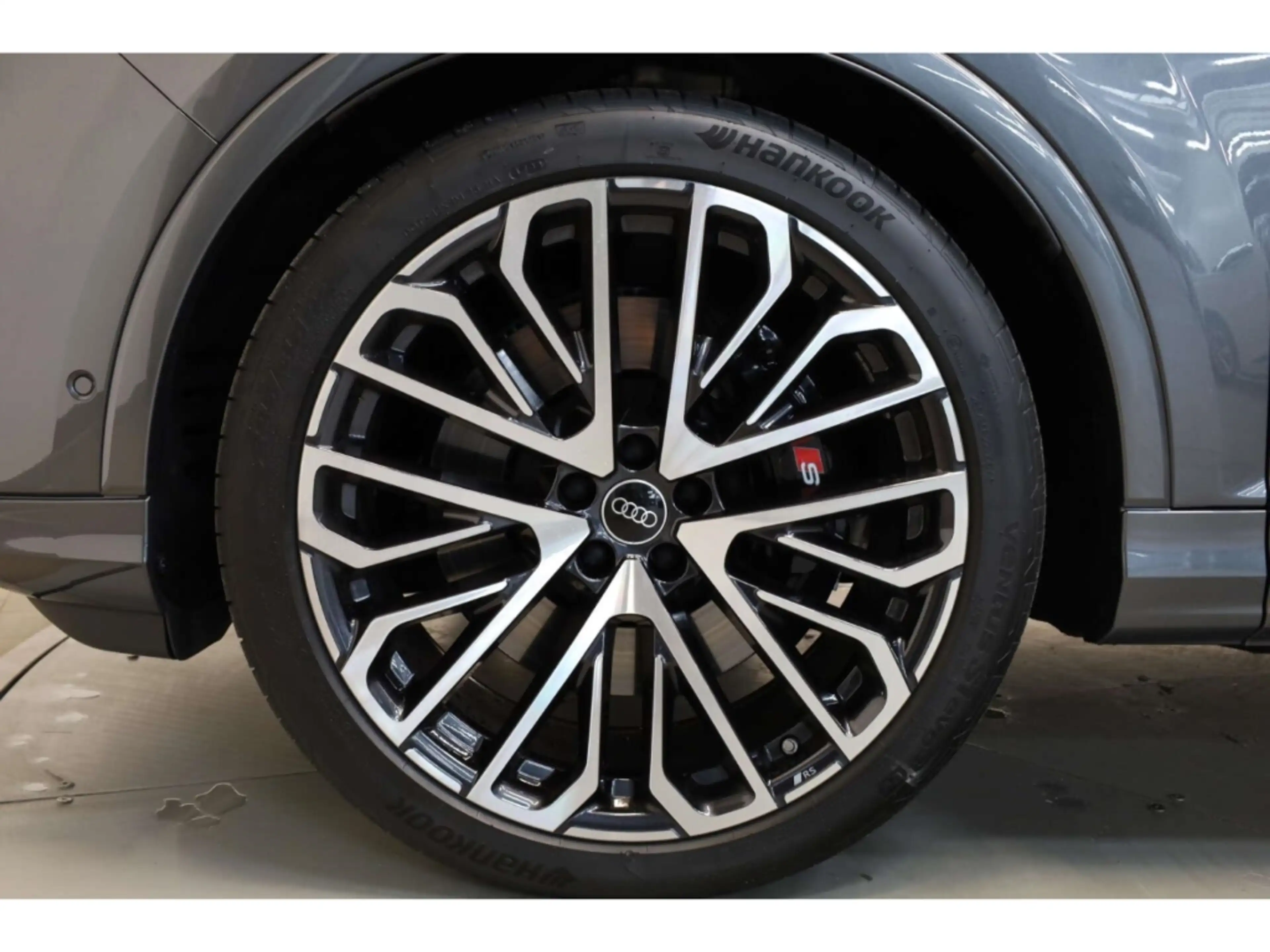 Audi SQ7 TFSI quattro 7Sitze/AHK/P-Dach/360/22''/HUD — photo 8