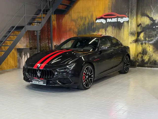 Maserati Ghibli view 3