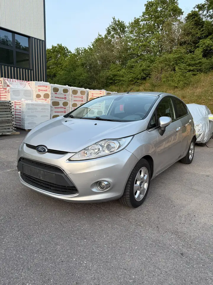 Ford Fiesta 1.6 TDCi 95 FAP Titanium +