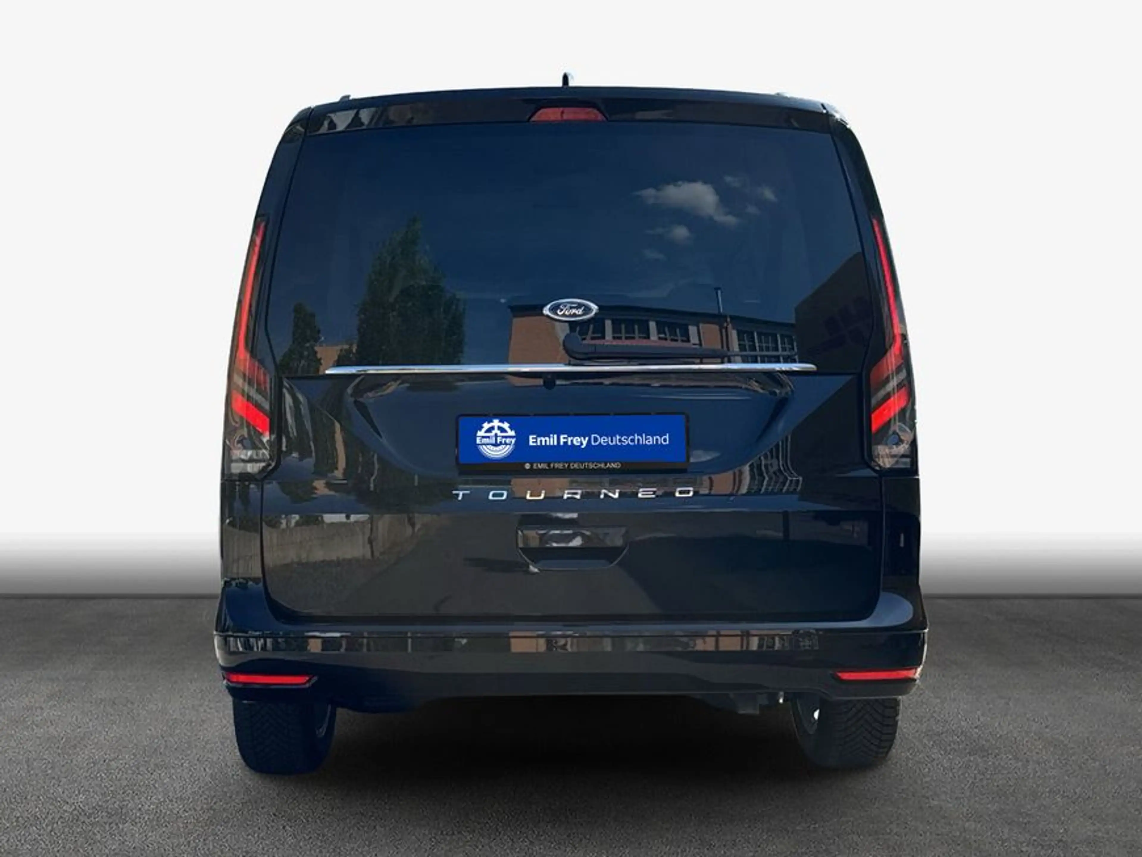 Ford Grand Tourneo Connect 2.0 122PS Aut. TITANIUM LED — photo 5