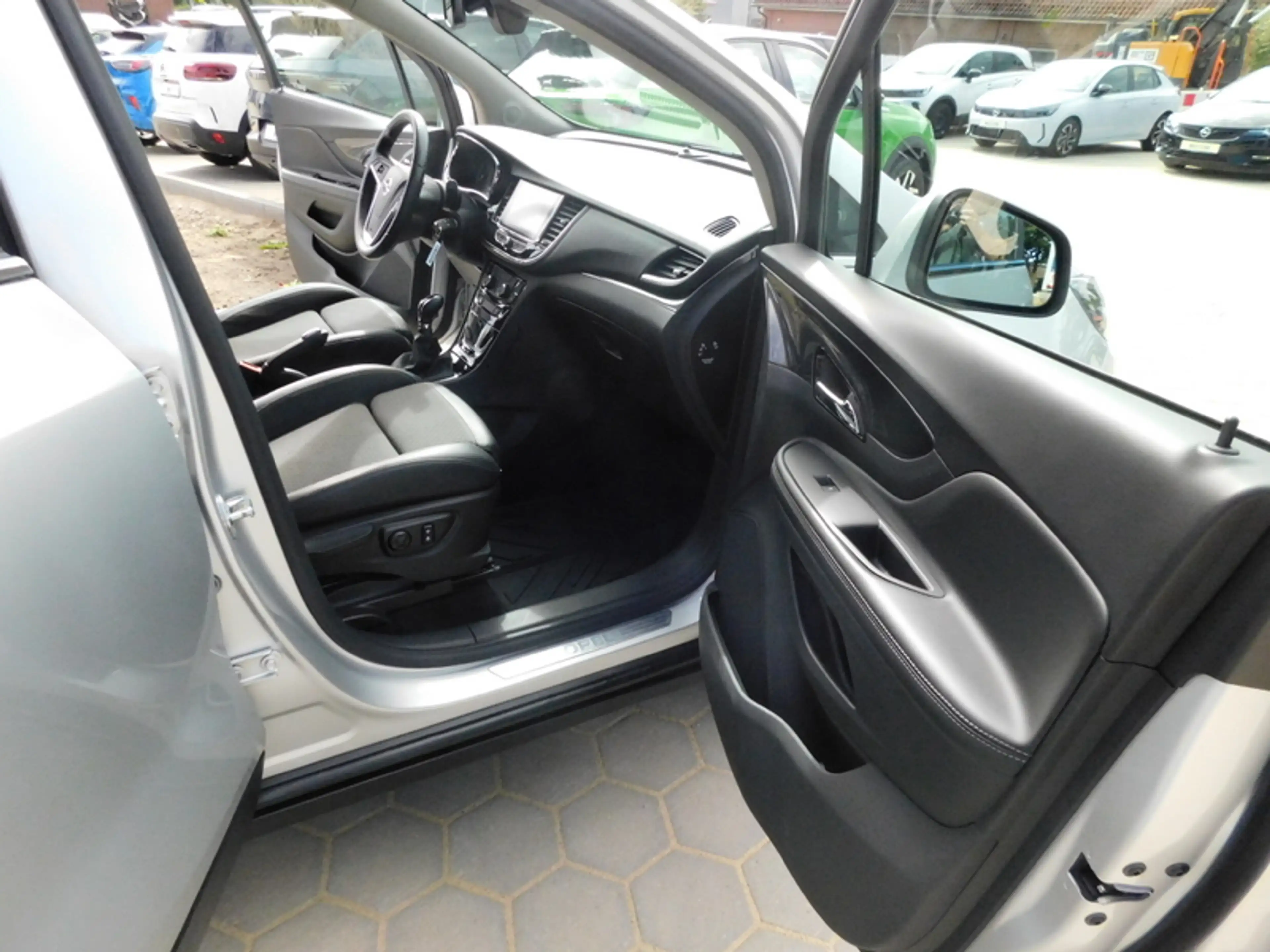 Opel Mokka X Innovation Start/Stop — photo 12