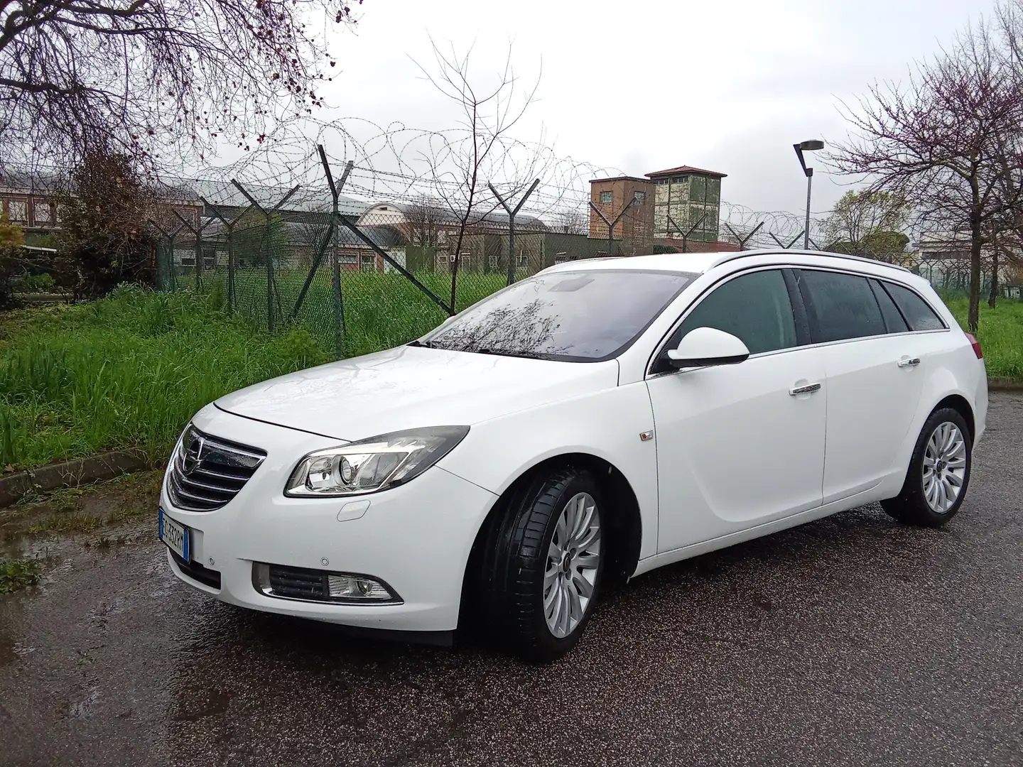 Opel Insignia Cosmo tourer 2.0 Bianco - 2