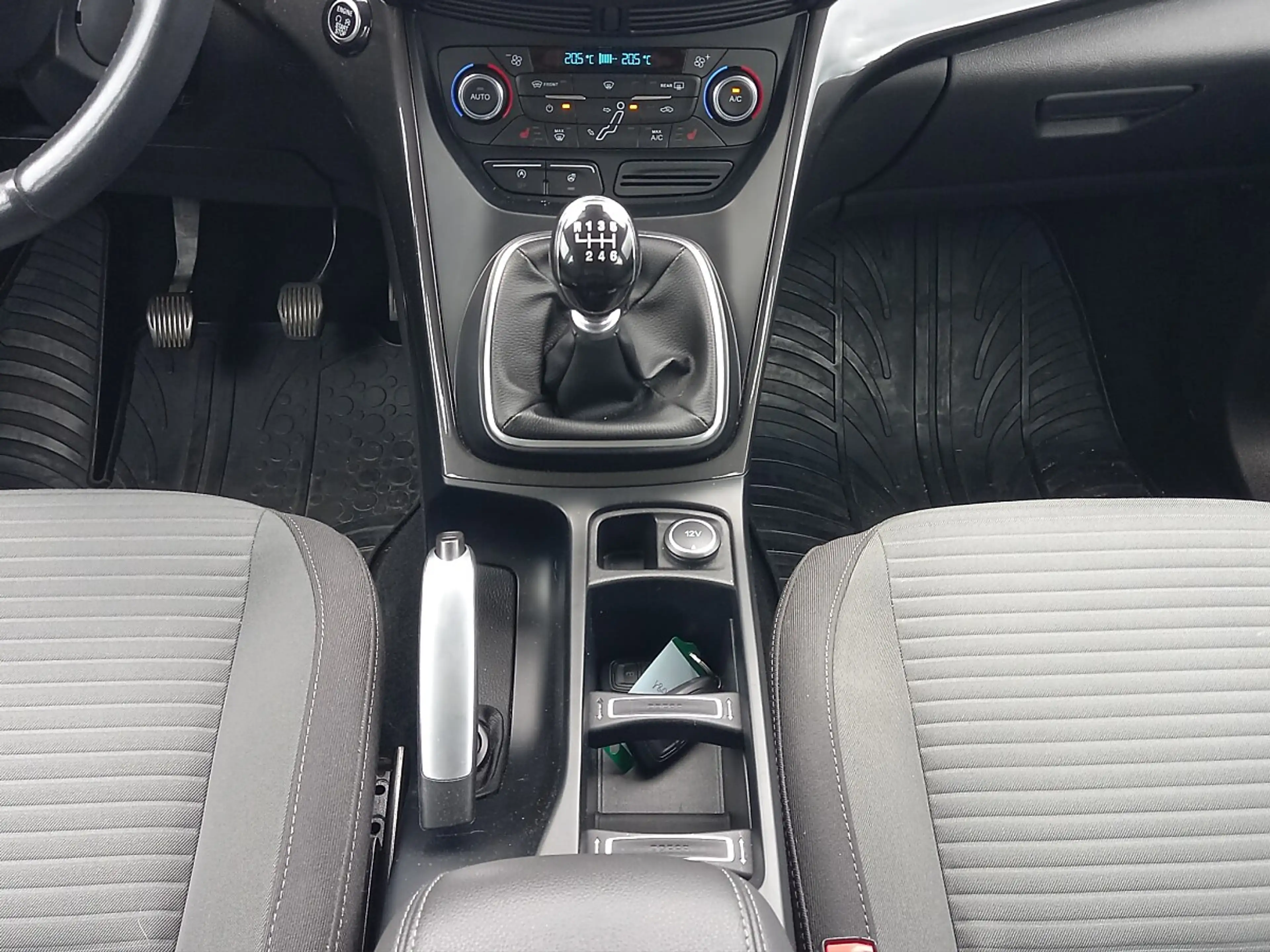 Ford C-Max C-MAX Titanium 1,0 EcoBoost S/S — photo 14