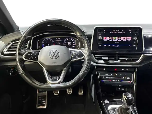 Volkswagen T-Roc view 14