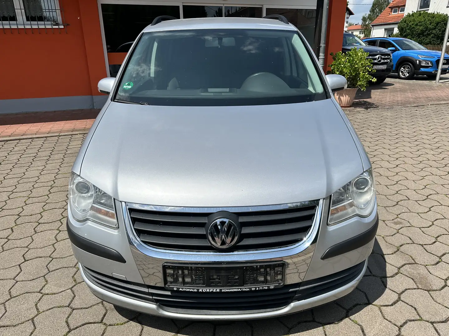 Volkswagen Touran Conceptline Grau - 2