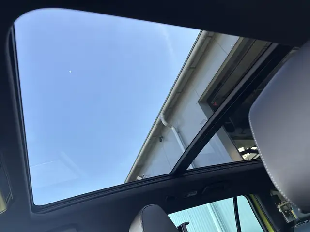 Skoda Superb view 11
