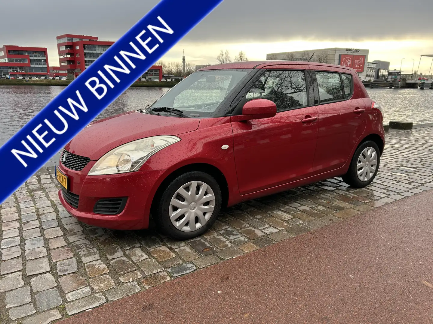 Suzuki Swift 1.2 Comfort EASSS 107 DKM !Airco Apk nieuwstaat Rood - 1
