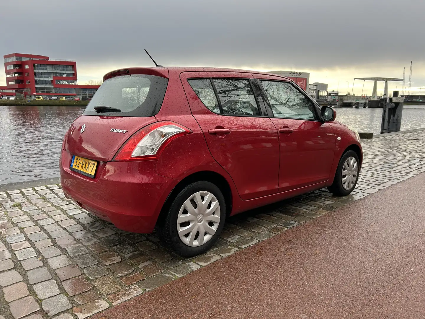 Suzuki Swift 1.2 Comfort EASSS 107 DKM !Airco Apk nieuwstaat Rood - 2
