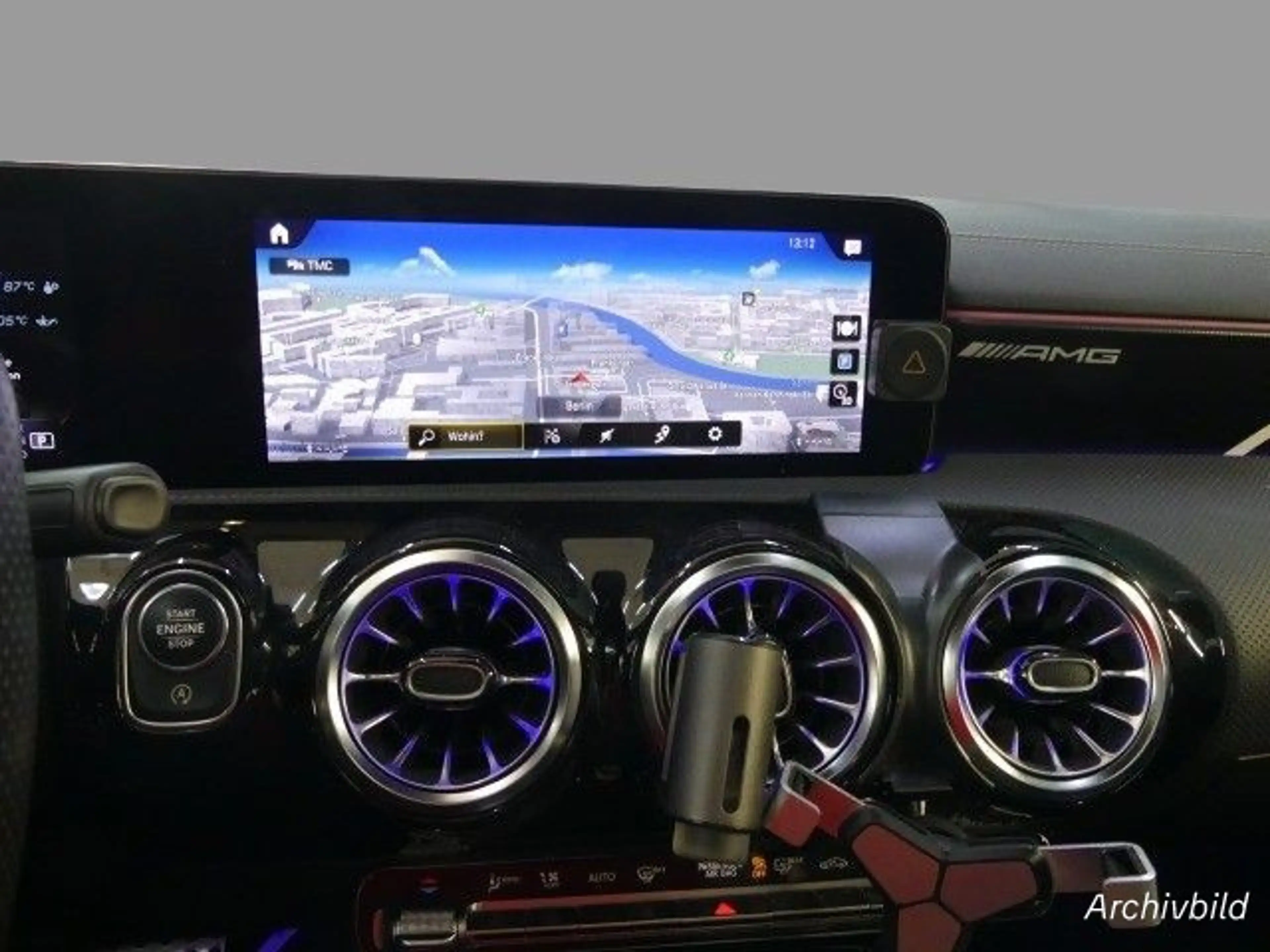 Mercedes-Benz A 35 AMG 4Matic 360° Pano Standhzg. Head-Up SHZG — photo 5