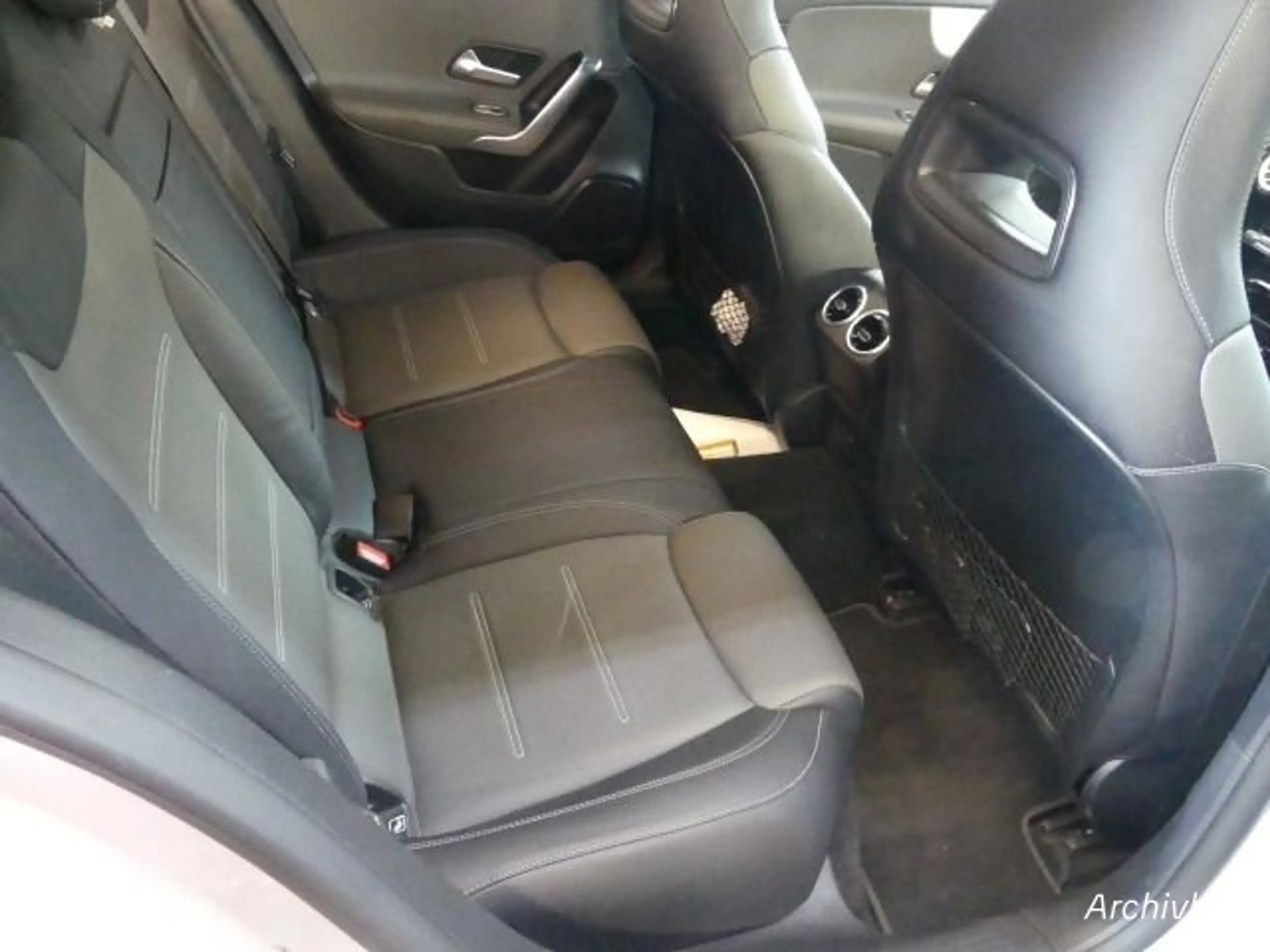 Mercedes-Benz A 35 AMG 4Matic 360° Pano Standhzg. Head-Up SHZG — photo 6