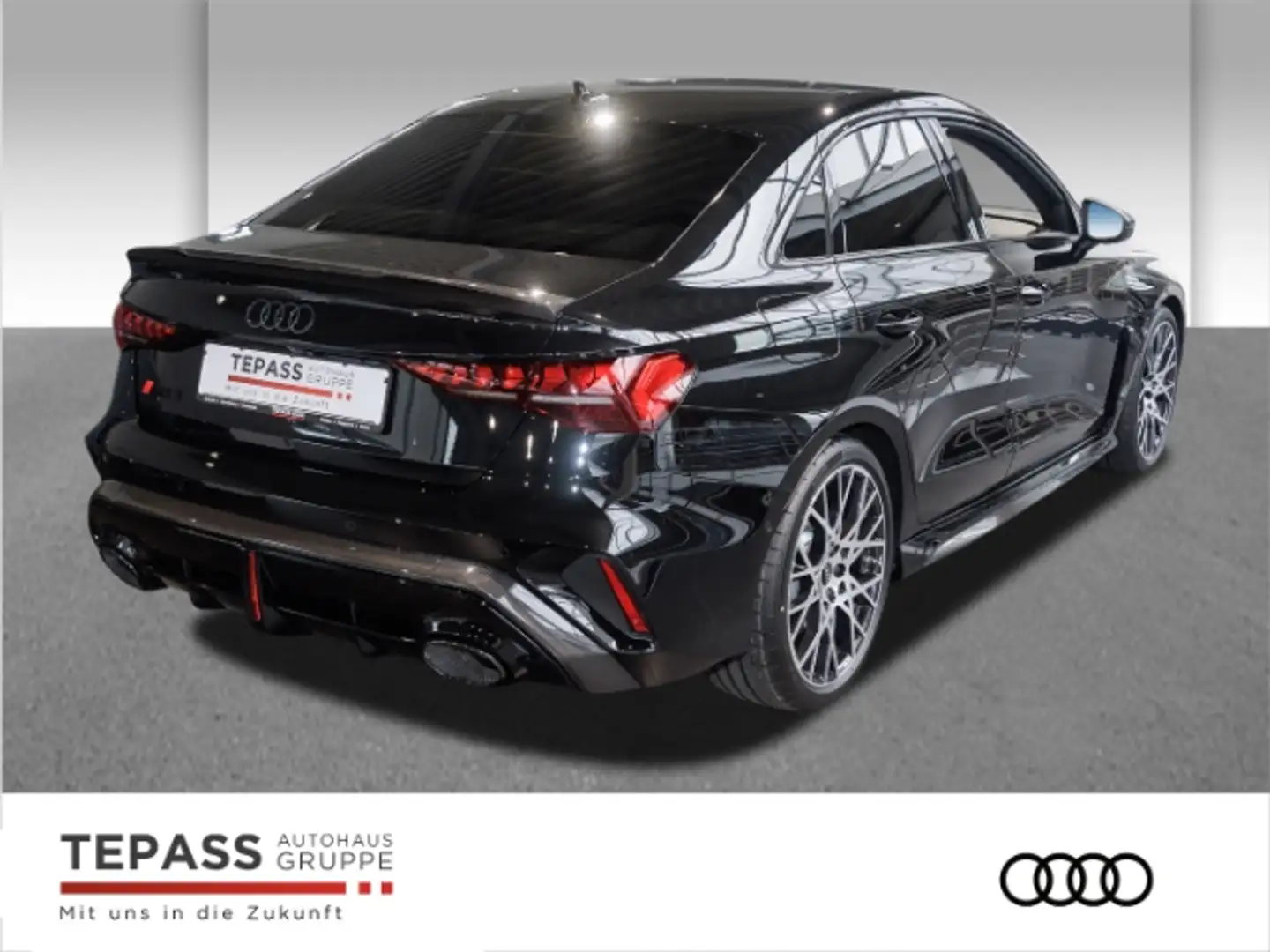 Audi RS3 Limousine 2.5 TFSI QUATTRO MATRIX NAVI LEDER Schwarz - 2