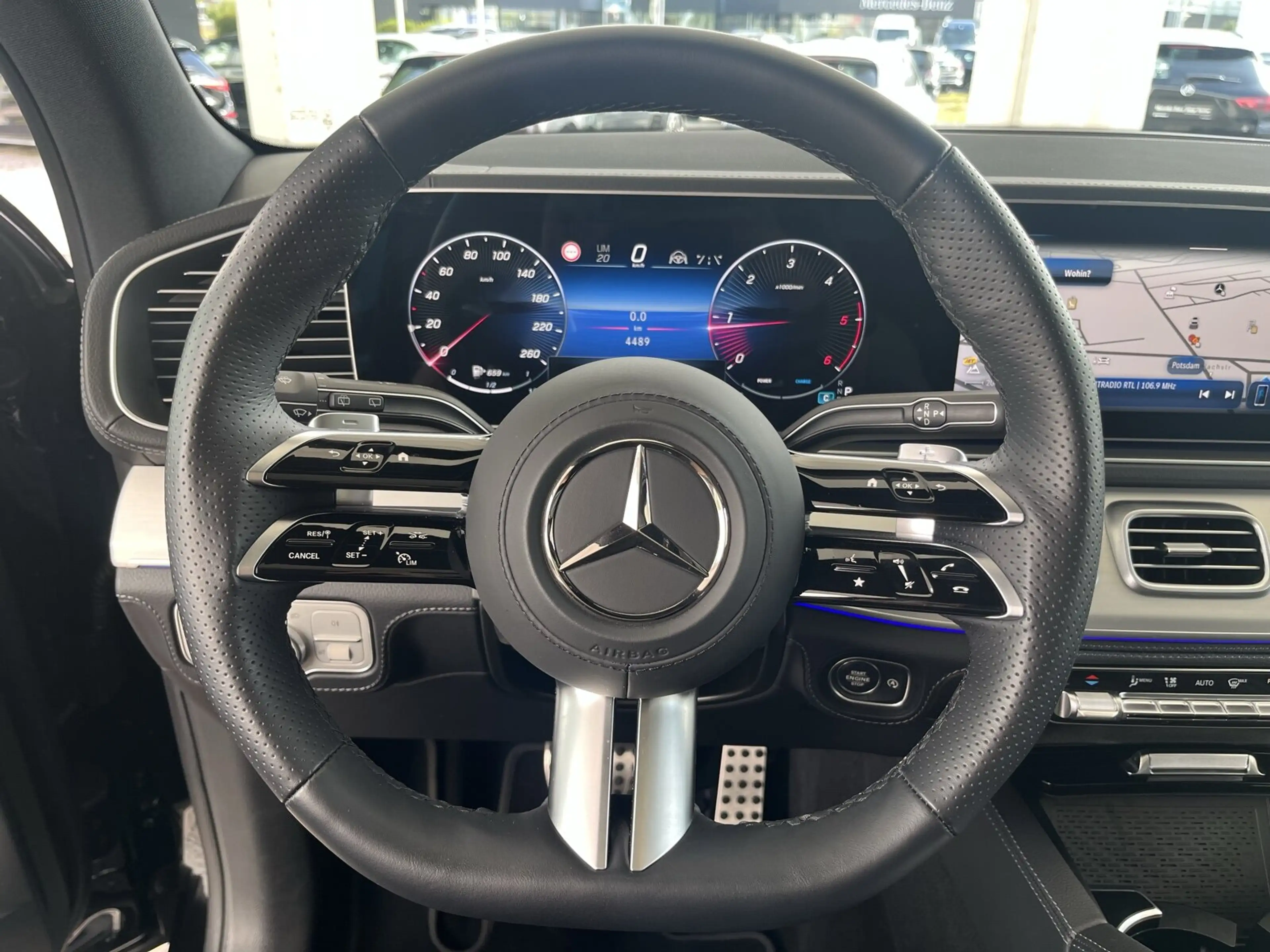 Mercedes-Benz GLS 450 GLS 450 d 4MATIC  AMG Line Navi/Pano.-Dach/Styling — photo 12