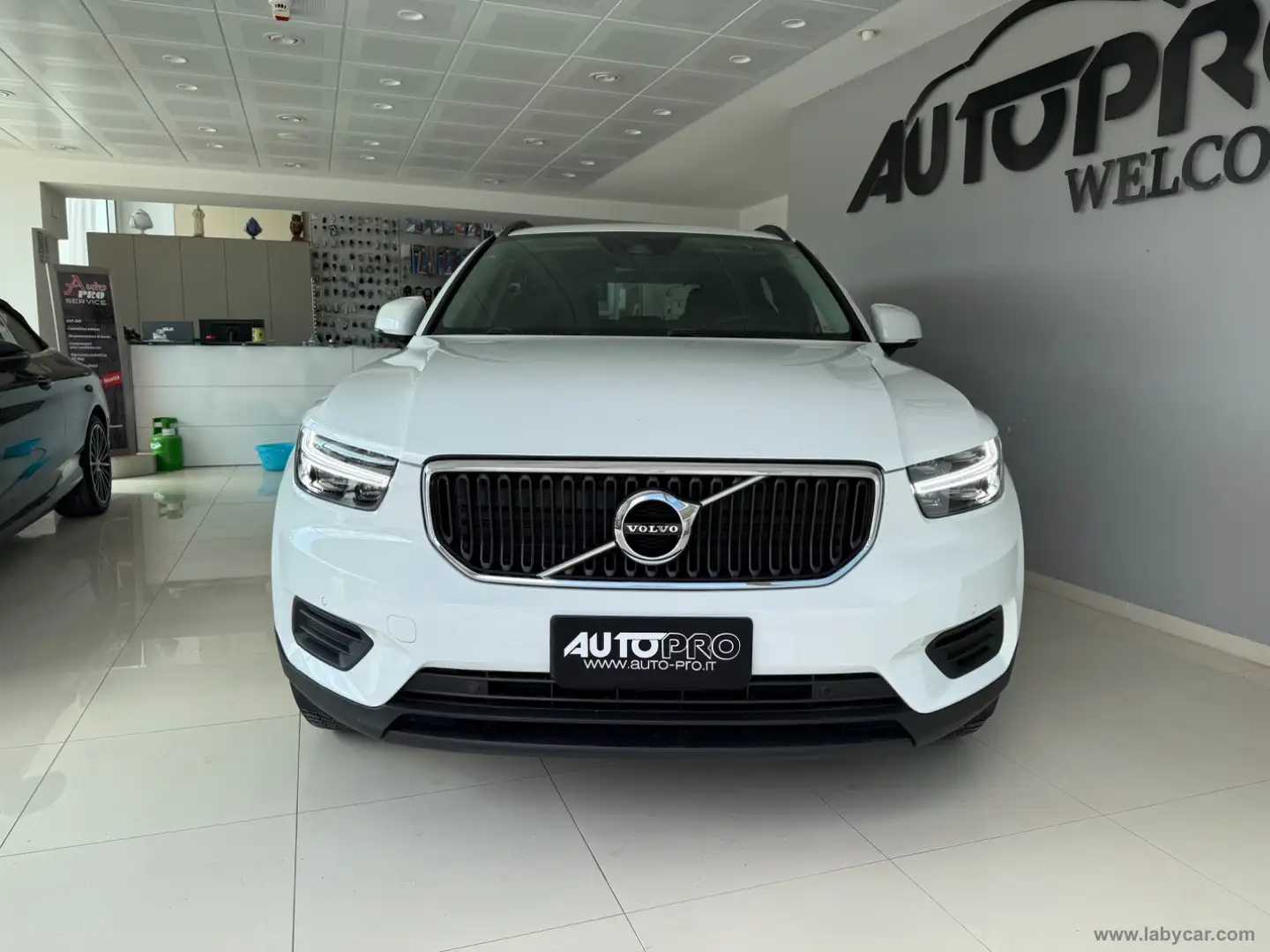 Volvo XC40 D3 Geartronic Bianco - 1