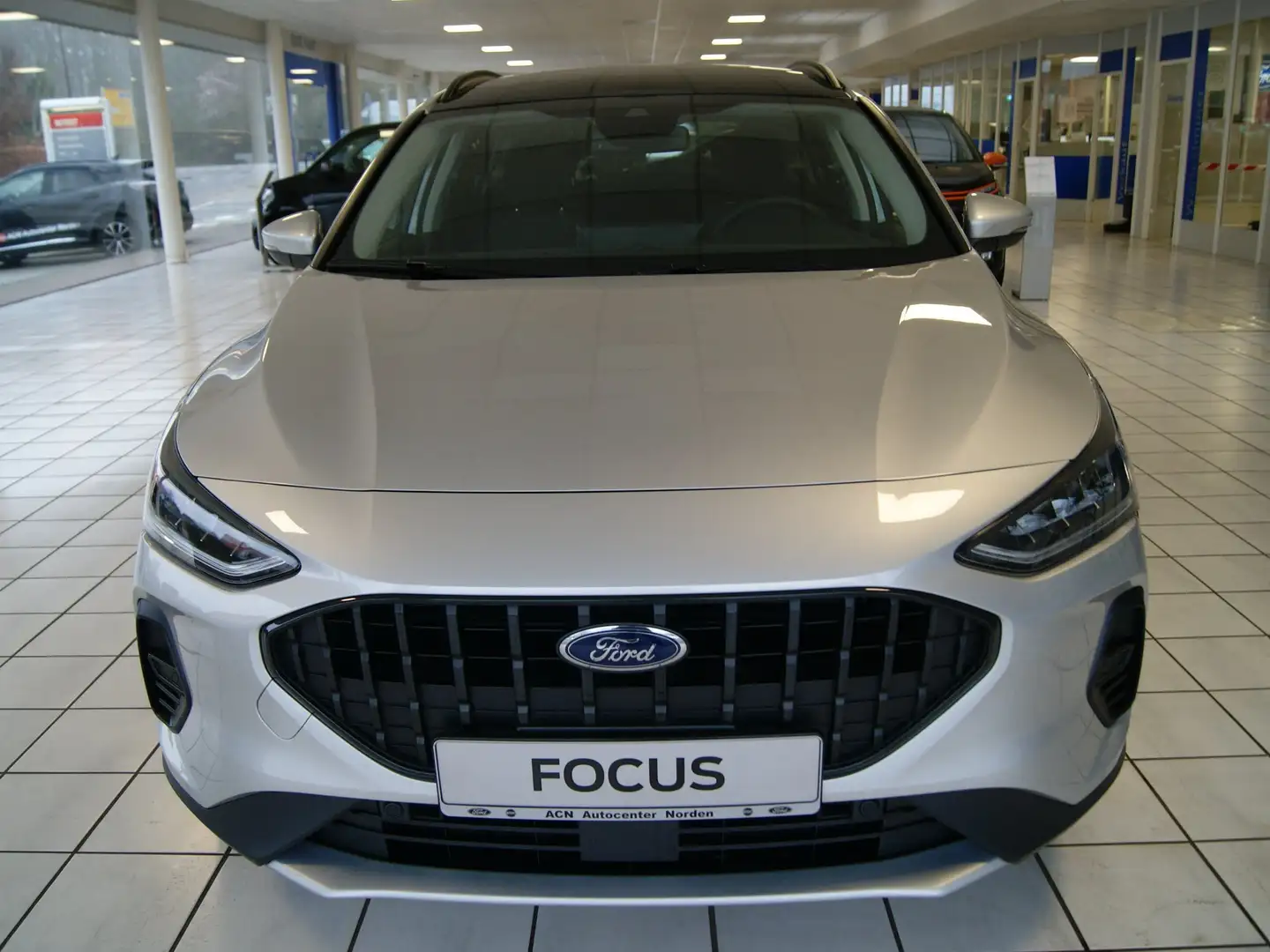 Ford Focus Active X Silber - 2