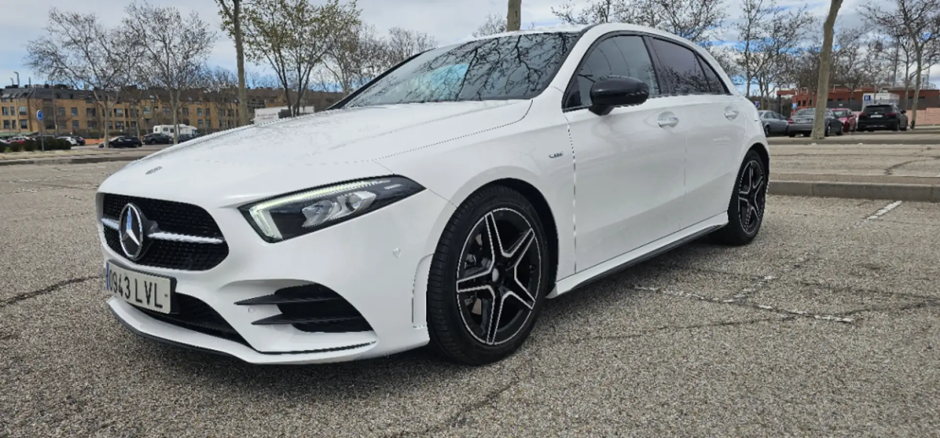Mercedes-Benz A 180 180d 8G-DCT Blanc - 1
