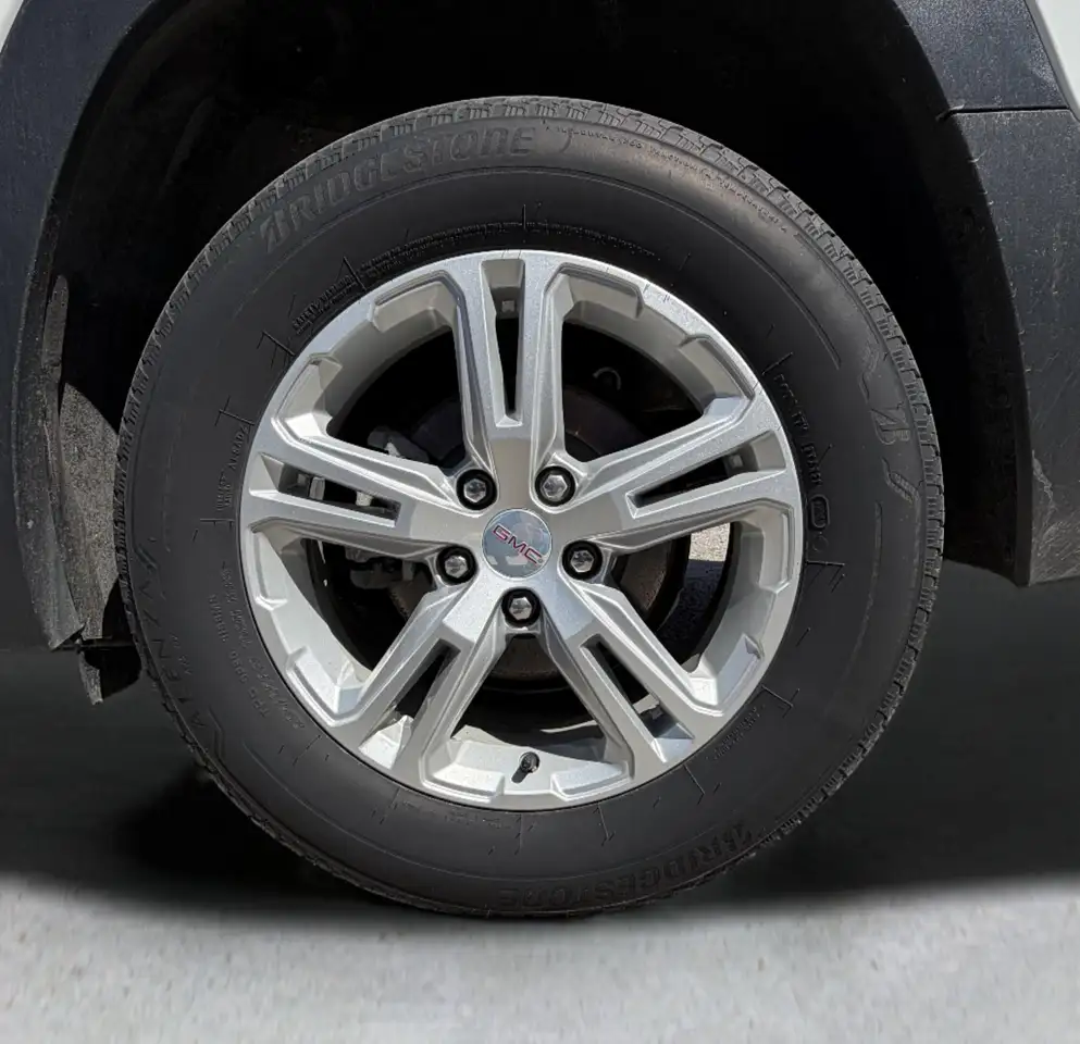 GMC Terrain photo GMC Terrain