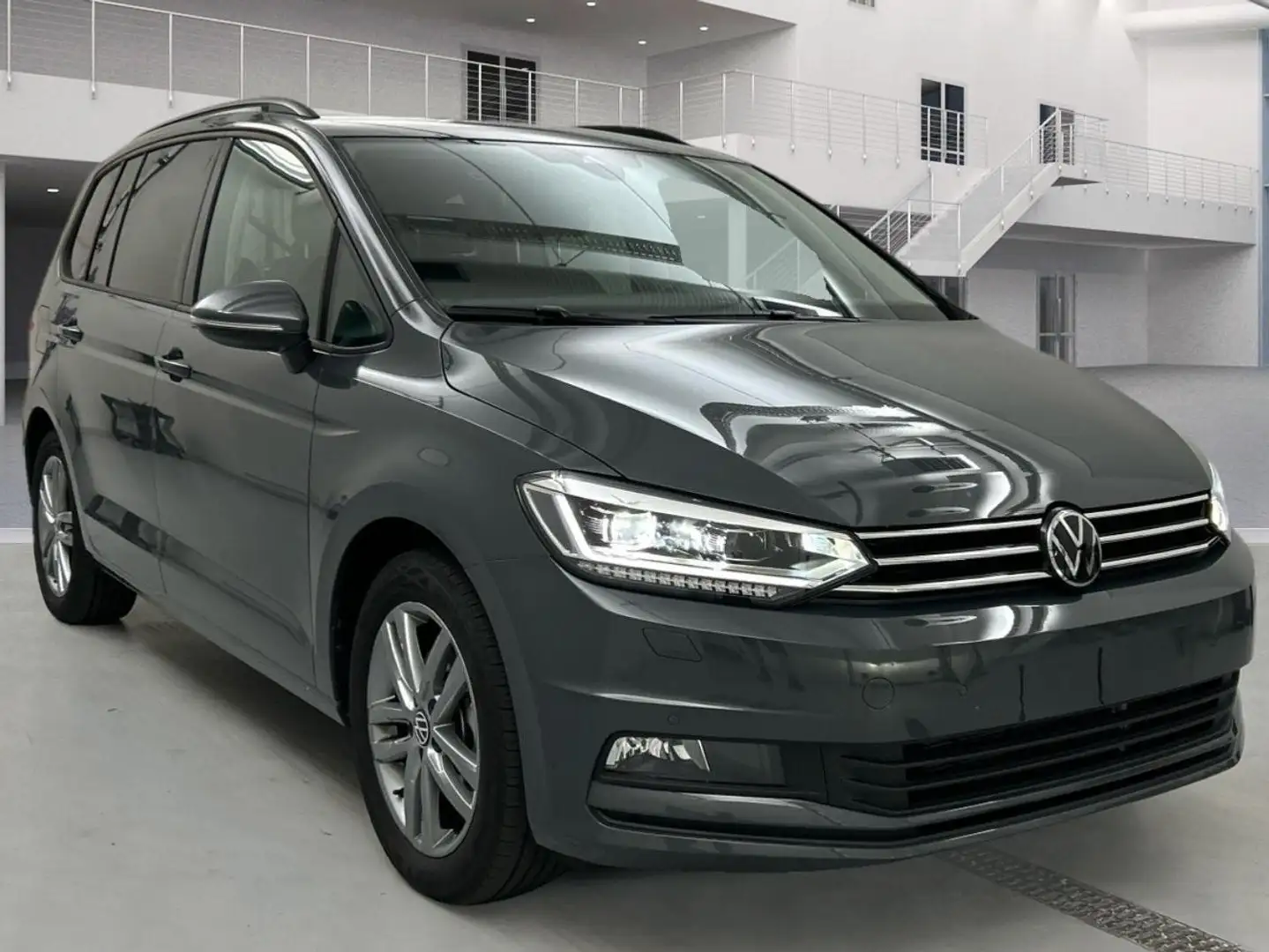 Volkswagen Touran Touran 1.5 TSI ACT OPF DSG Comfortline 7-Sitze Grau - 1