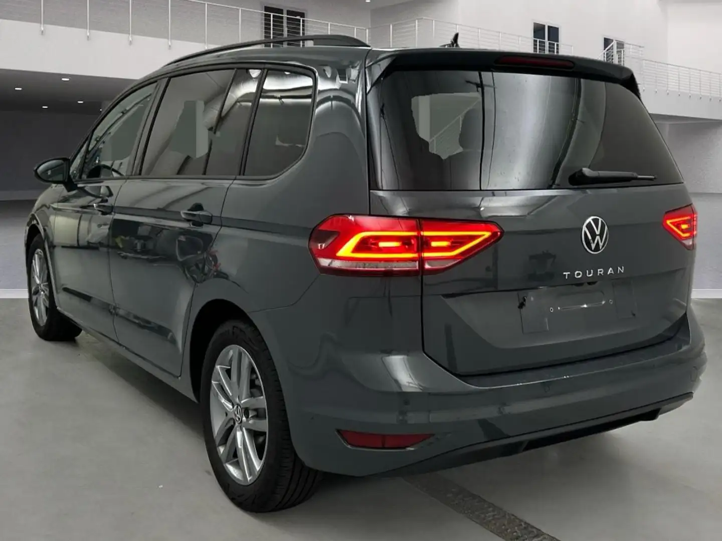 Volkswagen Touran Touran 1.5 TSI ACT OPF DSG Comfortline 7-Sitze Grau - 2