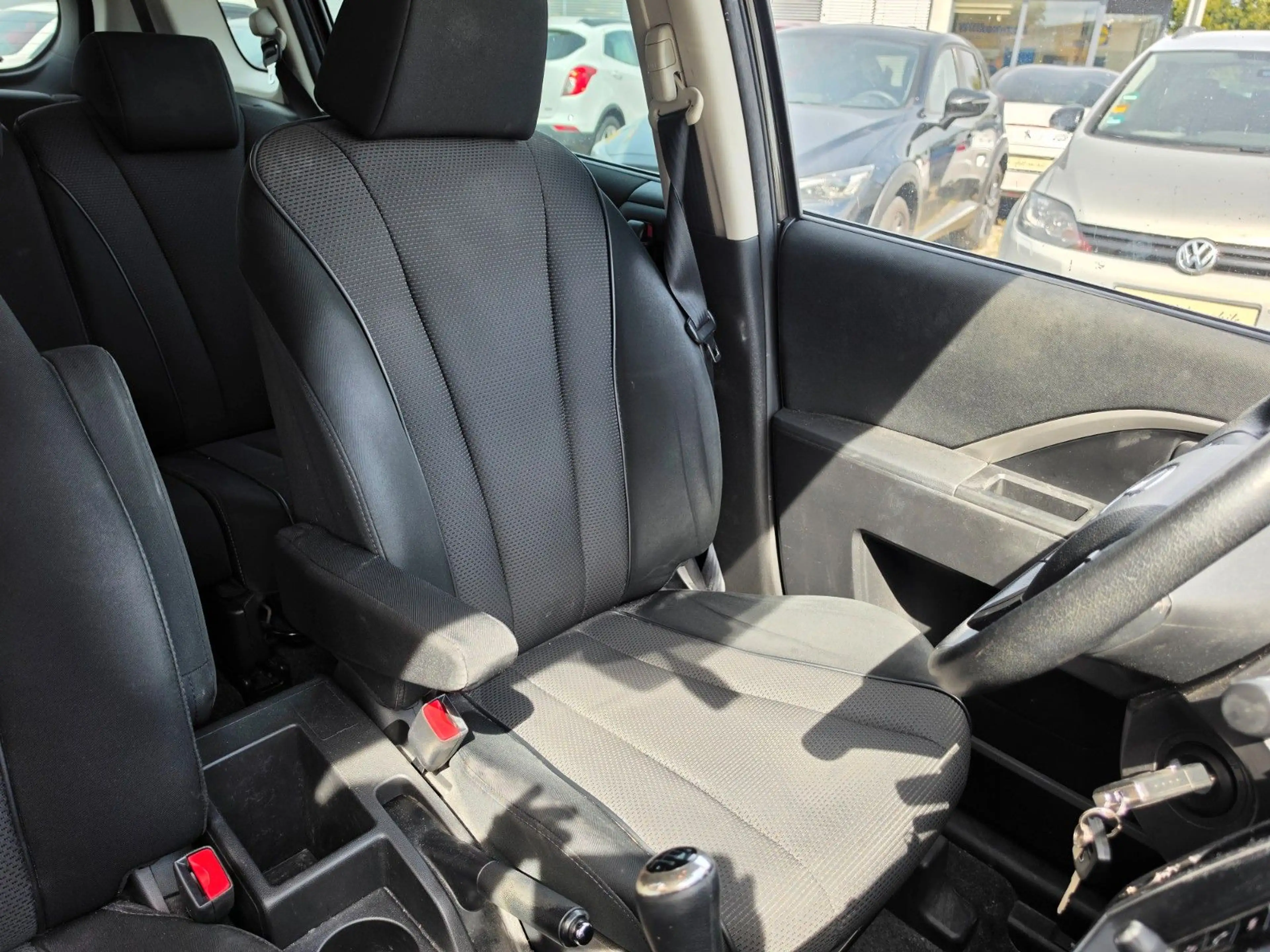 Mazda 5 Sendo AHK 7Sitzer Rückfahrkamera 8fach bereift — photo 9