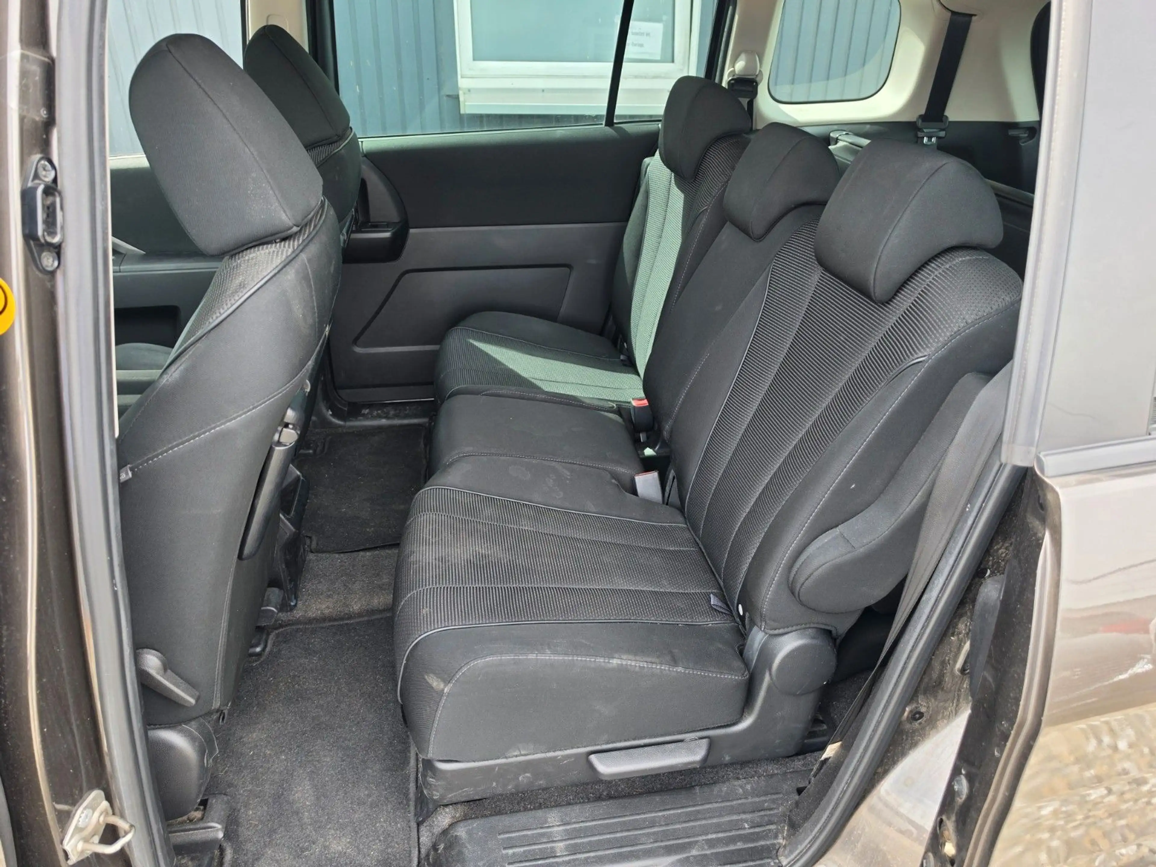 Mazda 5 Sendo AHK 7Sitzer Rückfahrkamera 8fach bereift — photo 13