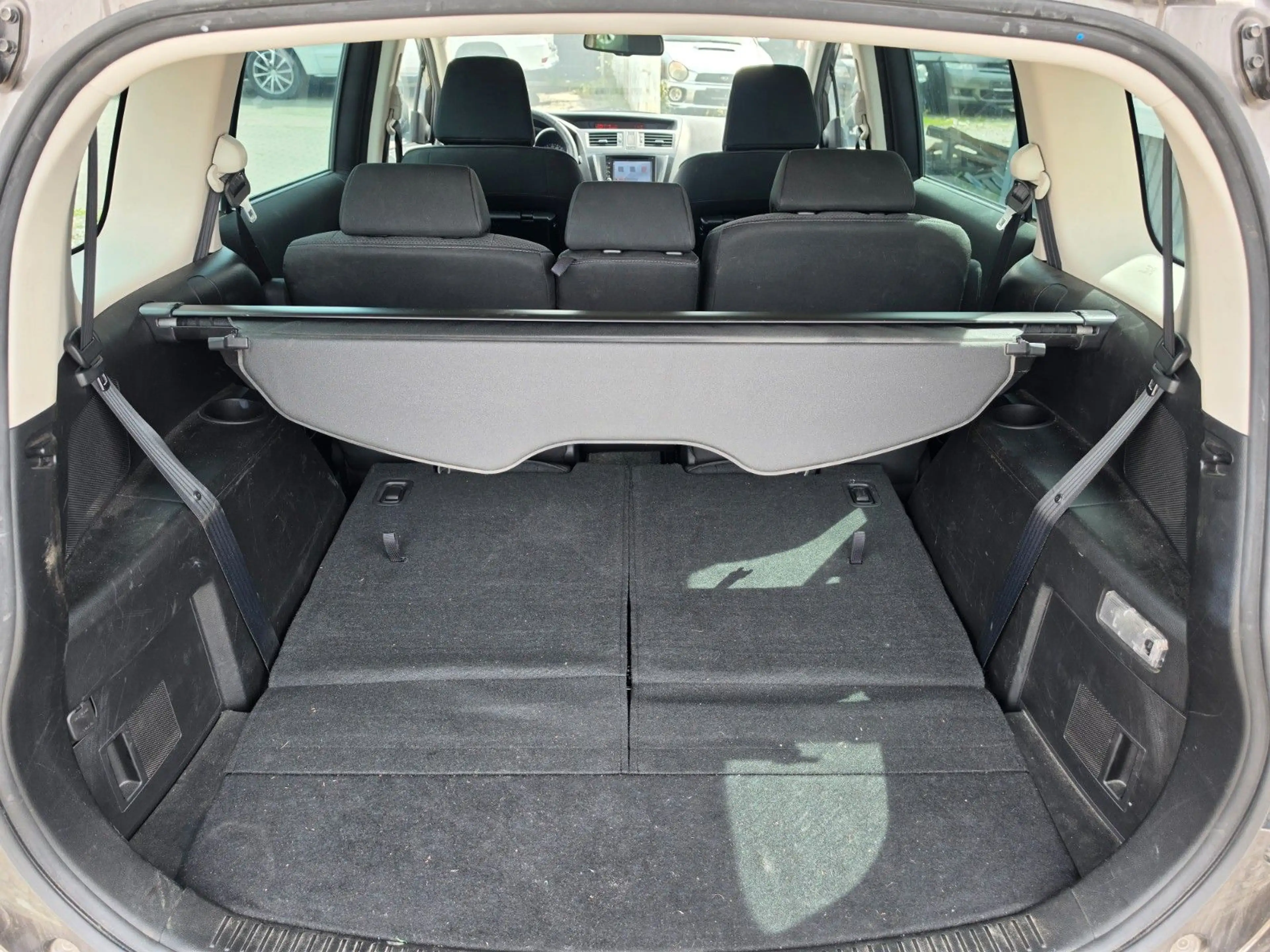 Mazda 5 Sendo AHK 7Sitzer Rückfahrkamera 8fach bereift — photo 28