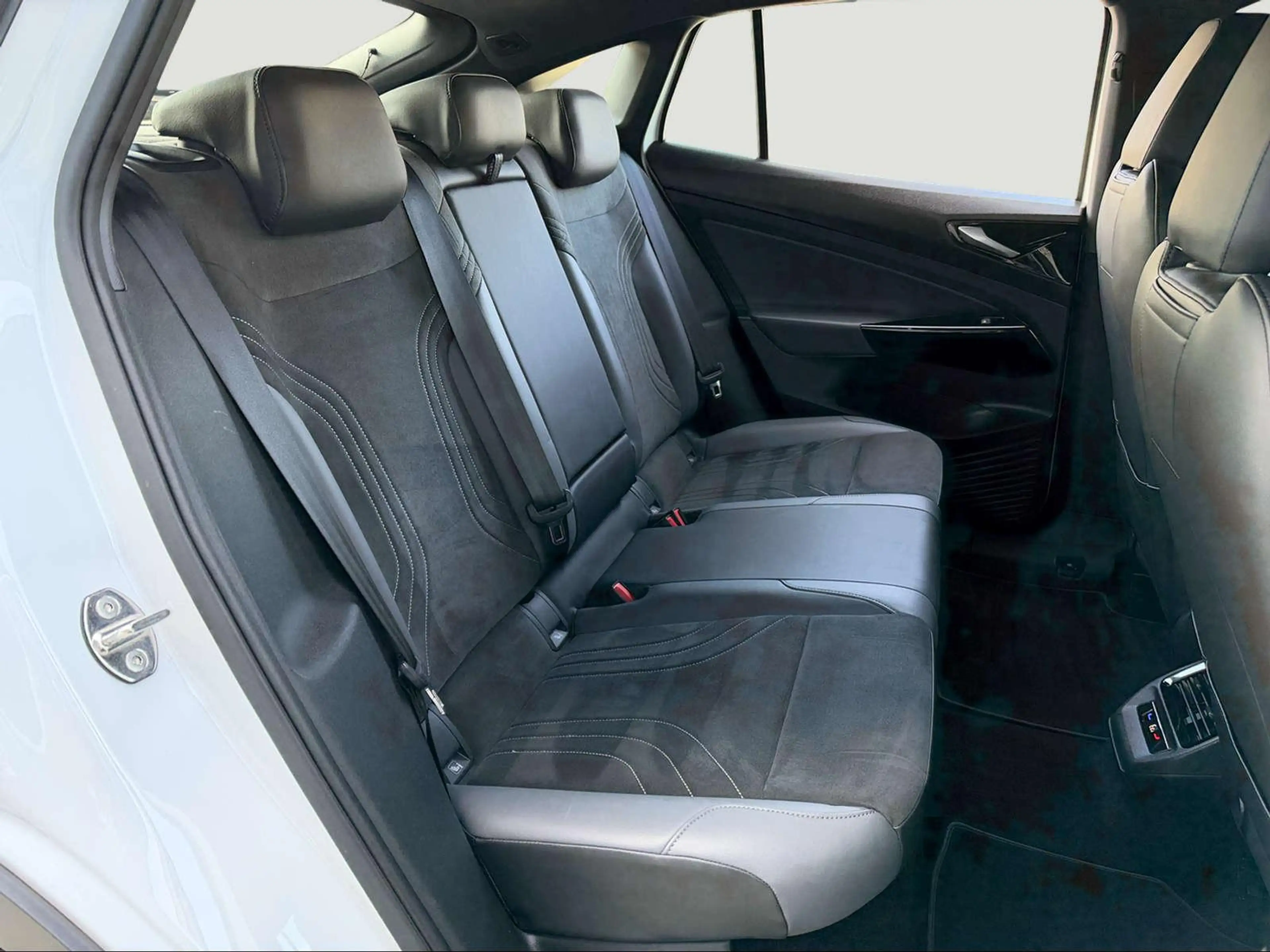 Volkswagen ID.5 Pro Performance WAPÜ/NAV/ACC/PDC/LENKH/AHK — photo 7