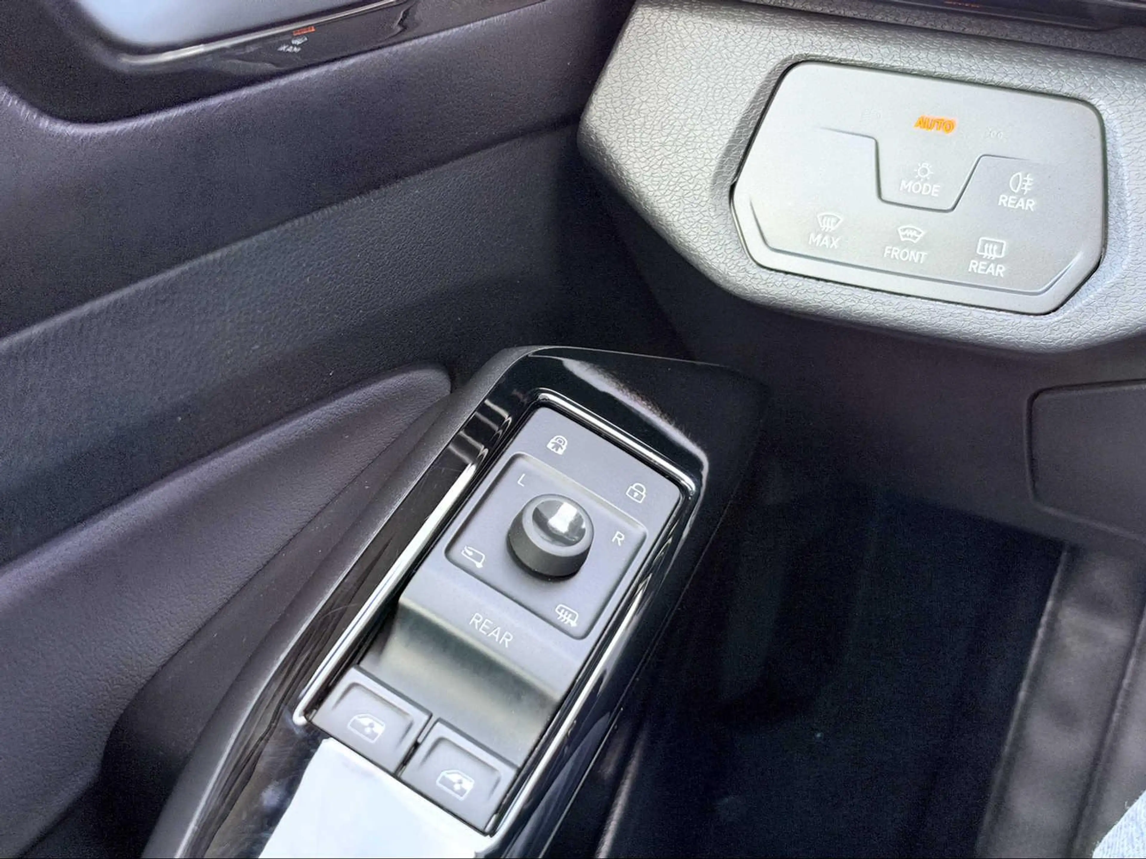 Volkswagen ID.5 Pro Performance WAPÜ/NAV/ACC/PDC/LENKH/AHK — photo 13