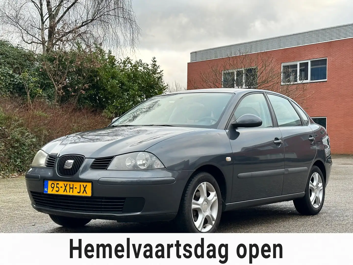 SEAT Cordoba 1.4-16V Trendstyle/ INRUILKNALLER/ KOOPJE/ ZO MEE Grau - 1