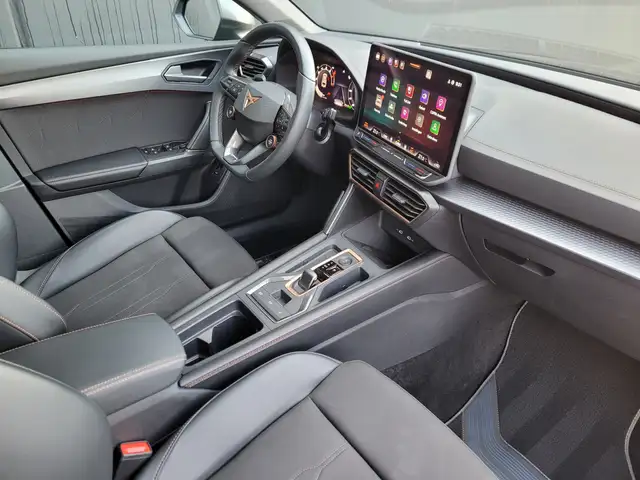 Cupra Leon view 11