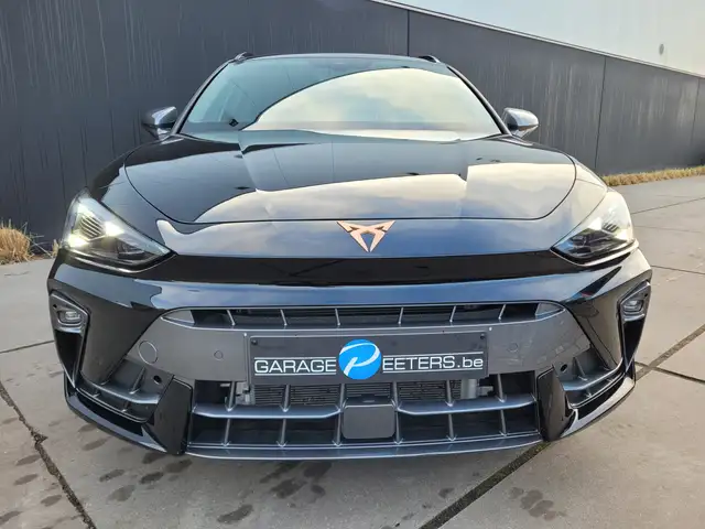 Cupra Leon view 5